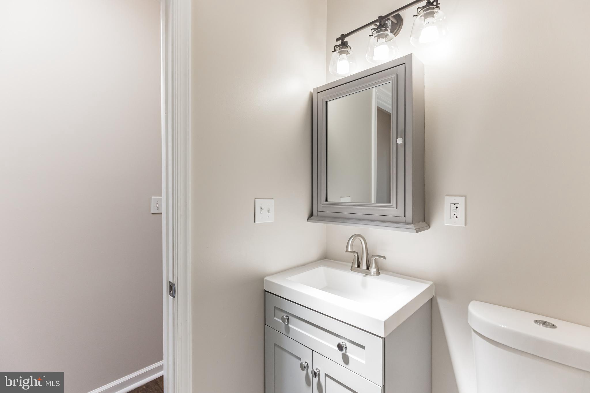 WASHINGTON VILLAGE - Residential Lease
