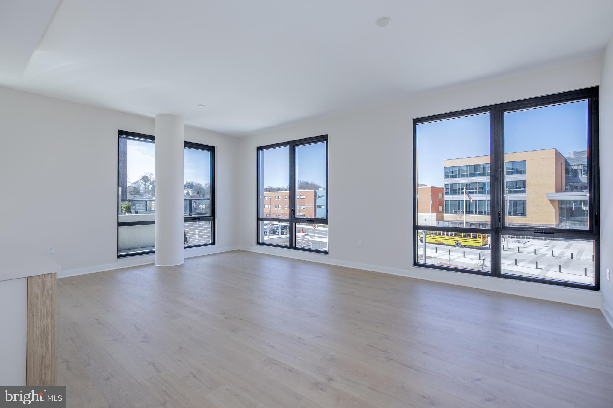 255 W. FALLS STATION BOULEVARD 212