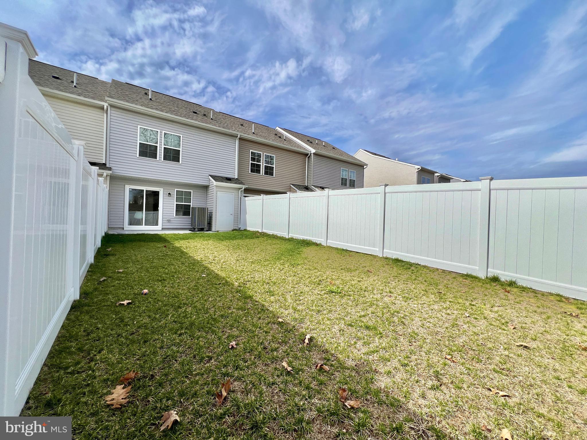 WHISPERING PINES - Residential