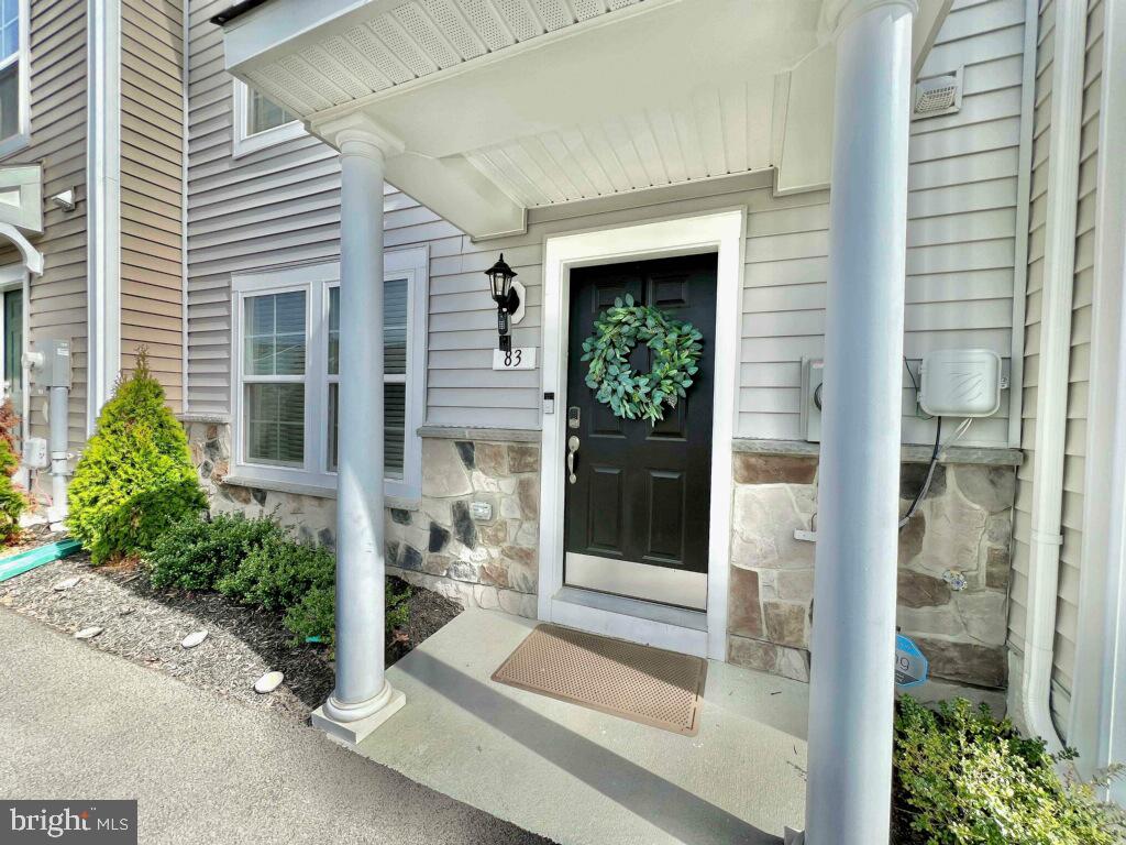 WHISPERING PINES - Residential