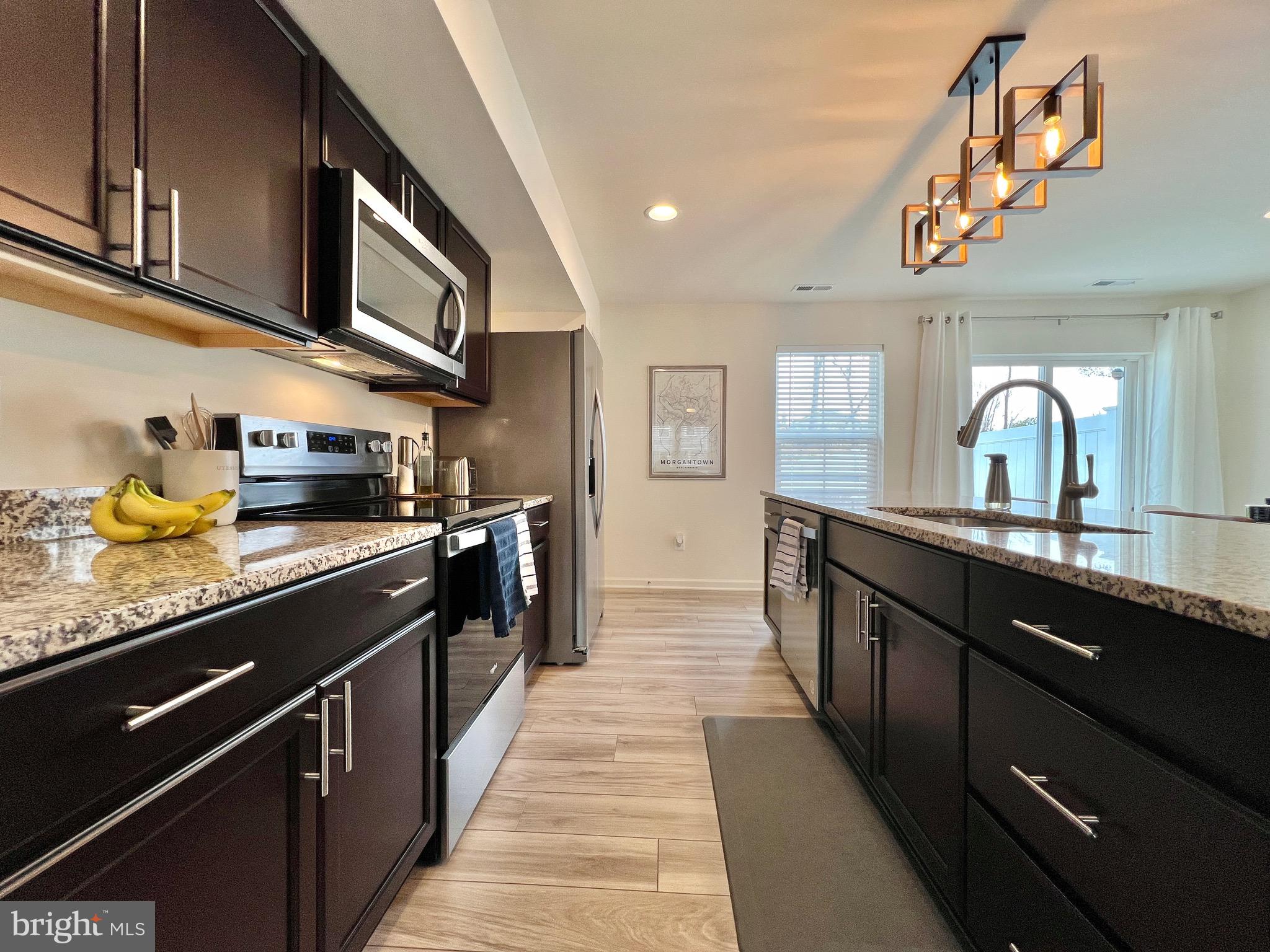 WHISPERING PINES - Residential