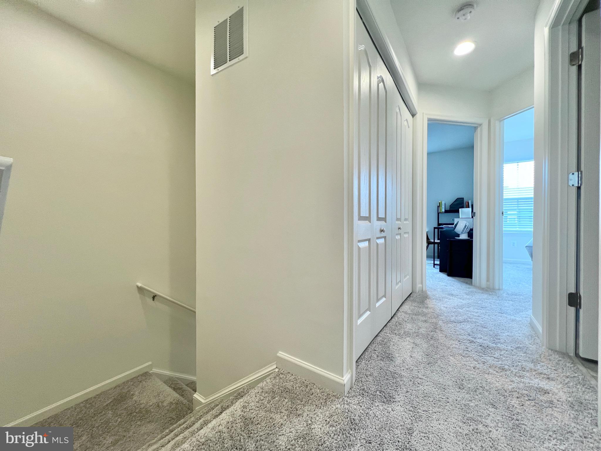 WHISPERING PINES - Residential