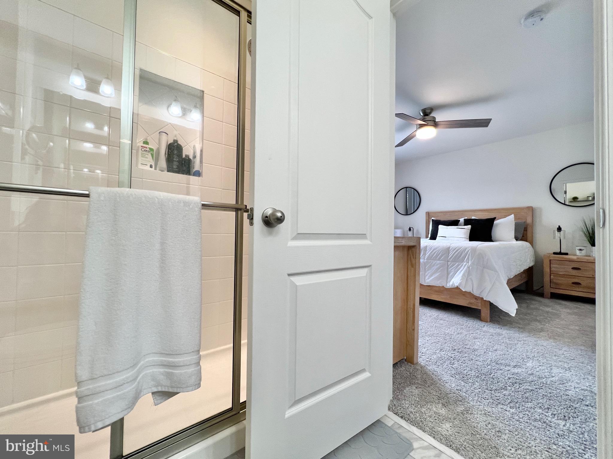 WHISPERING PINES - Residential