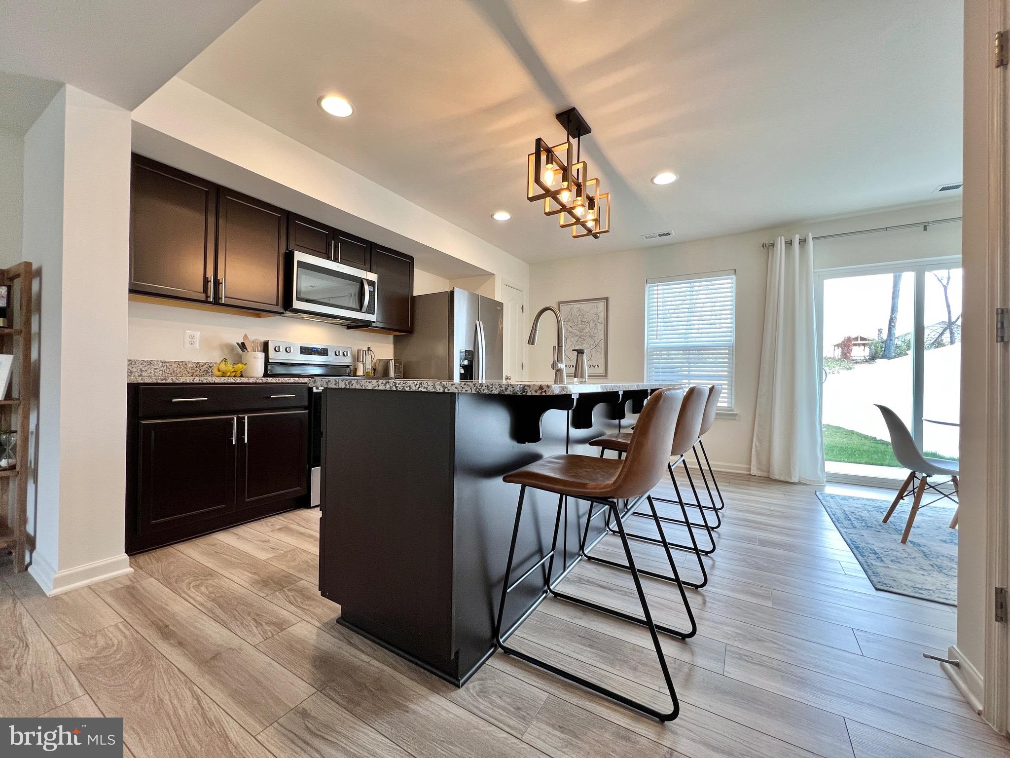 WHISPERING PINES - Residential