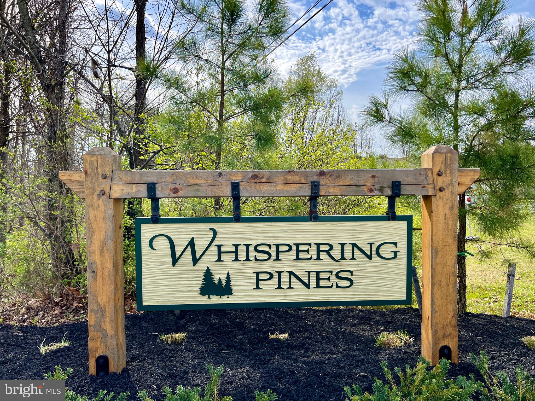 WHISPERING PINES - Residential