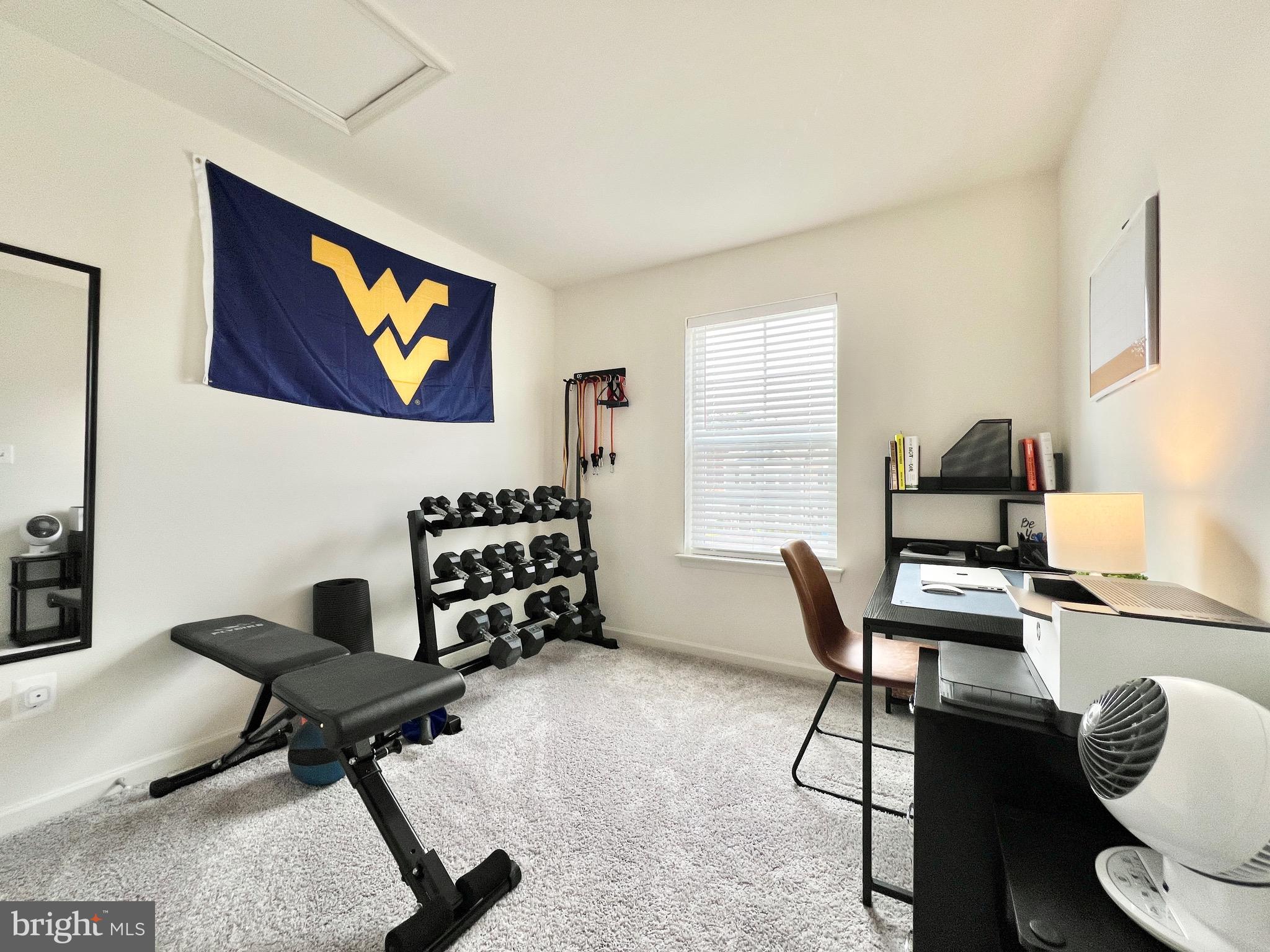 WHISPERING PINES - Residential