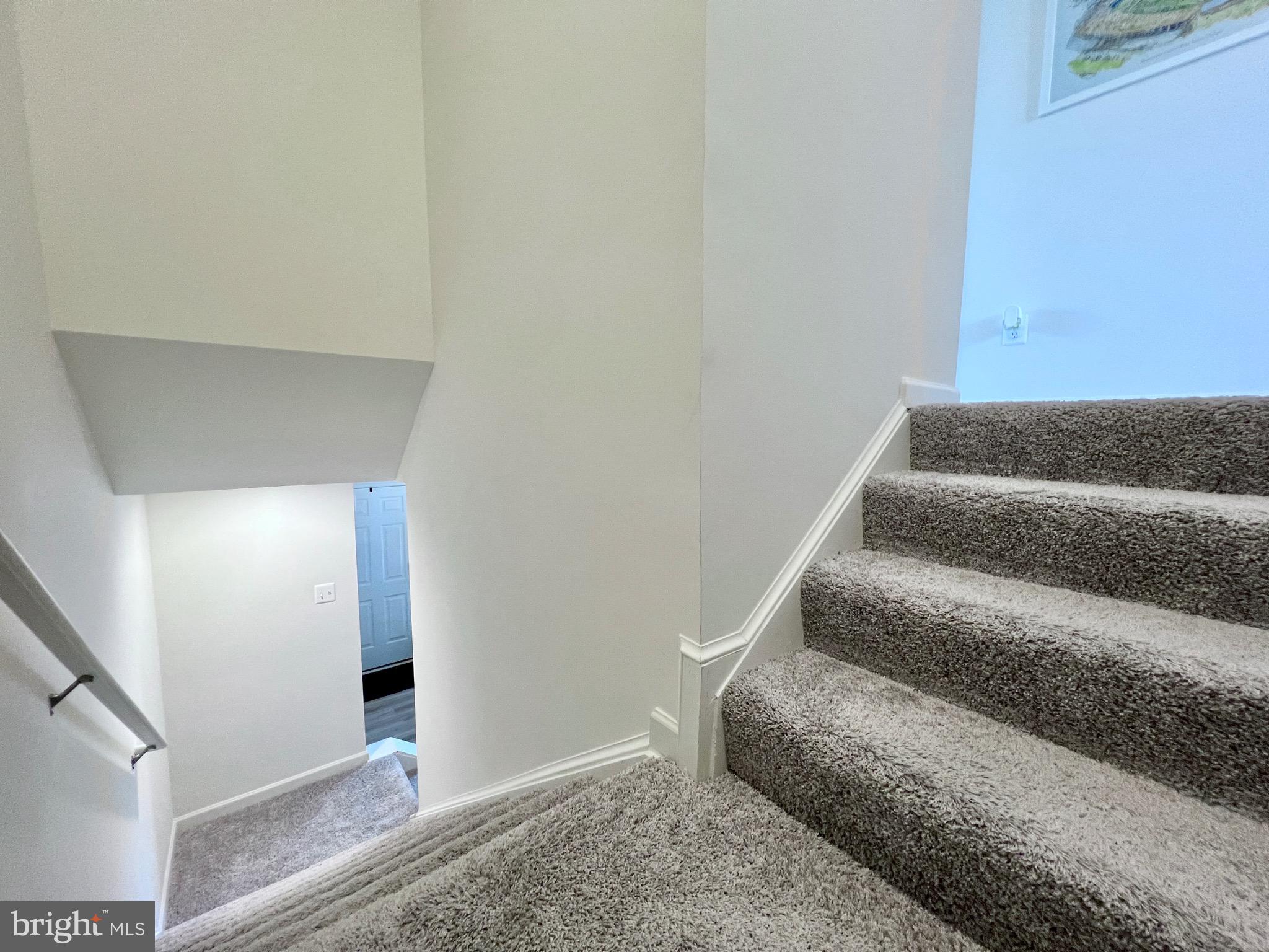 WHISPERING PINES - Residential