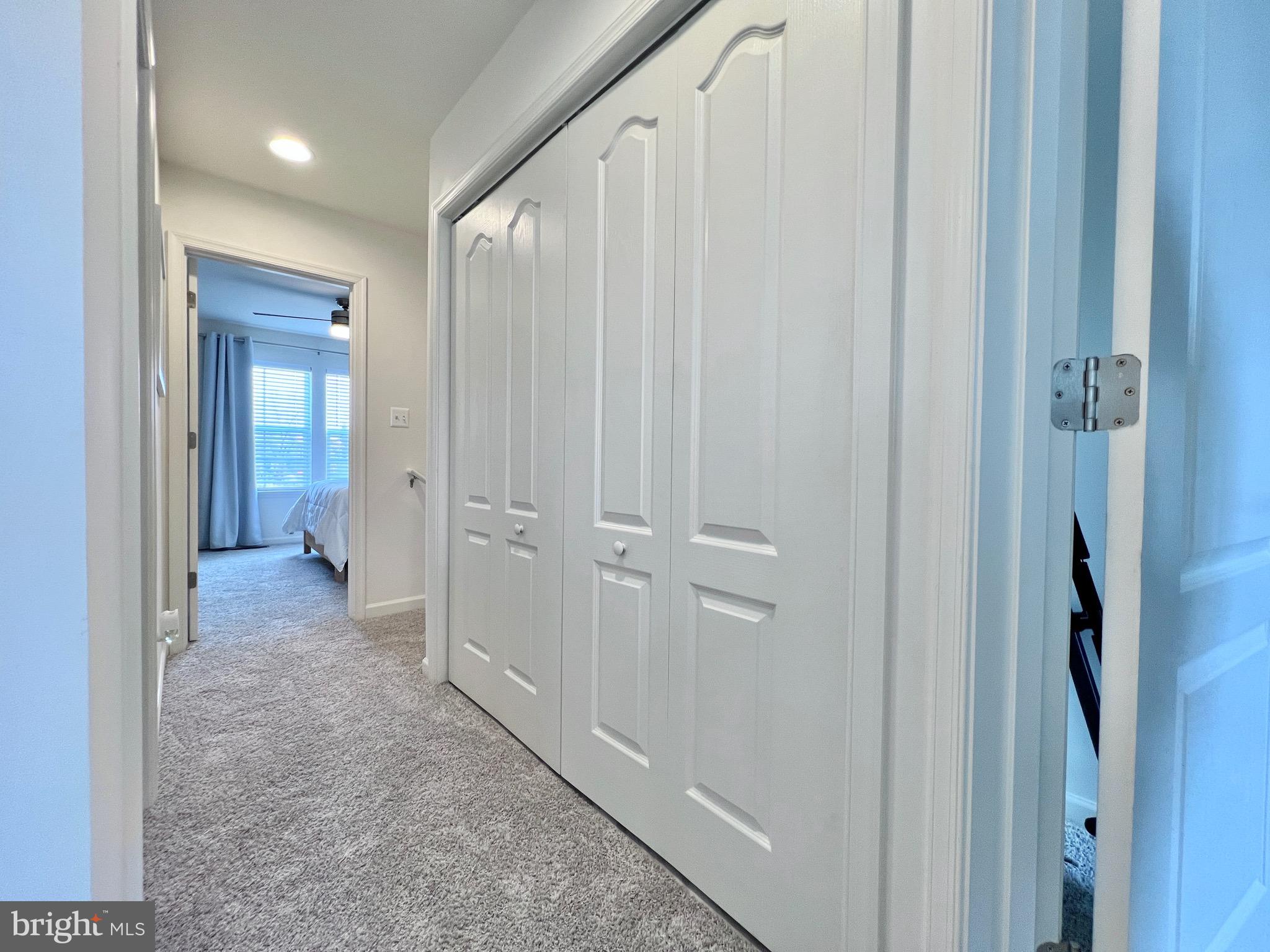 WHISPERING PINES - Residential