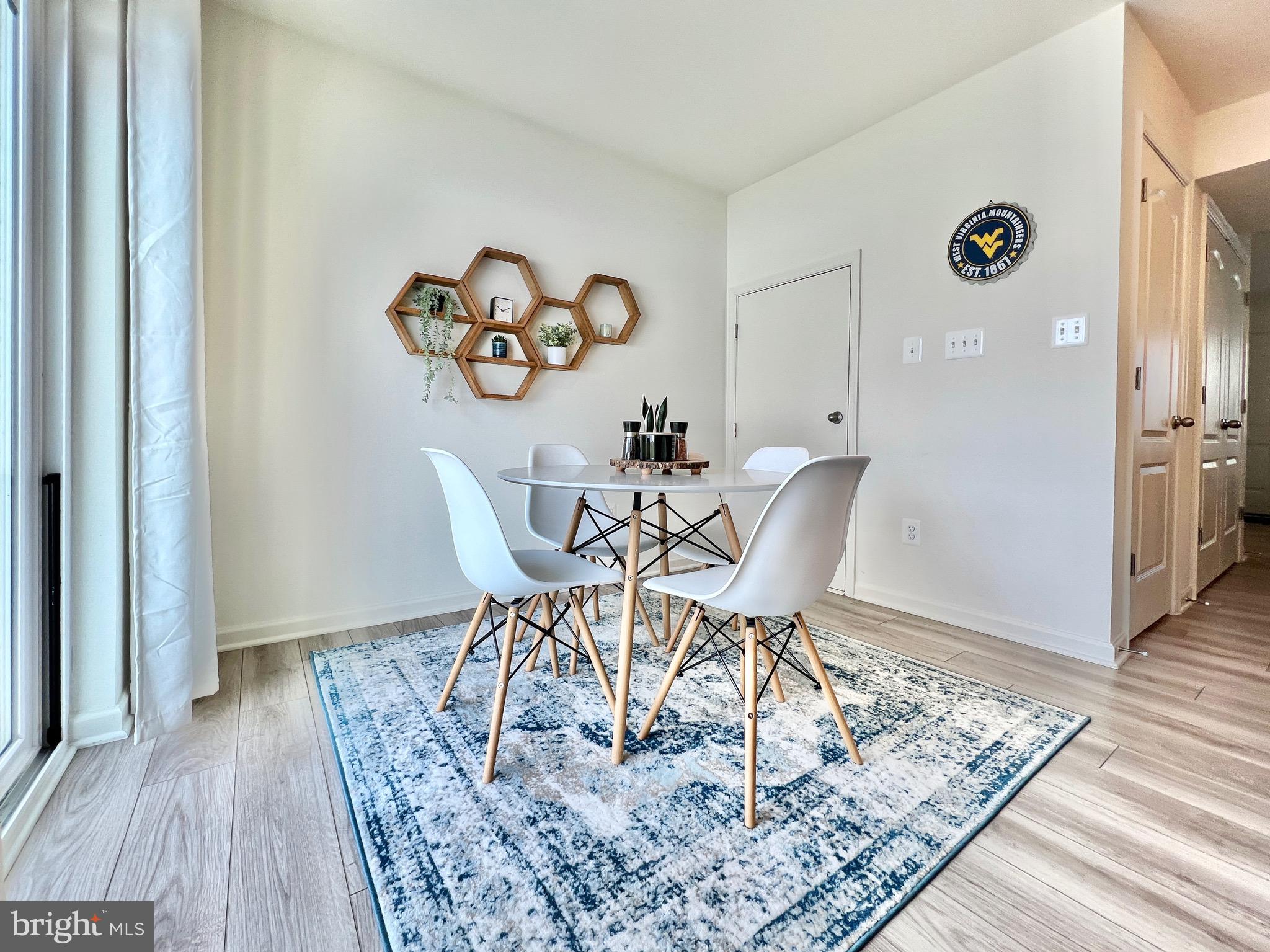 WHISPERING PINES - Residential