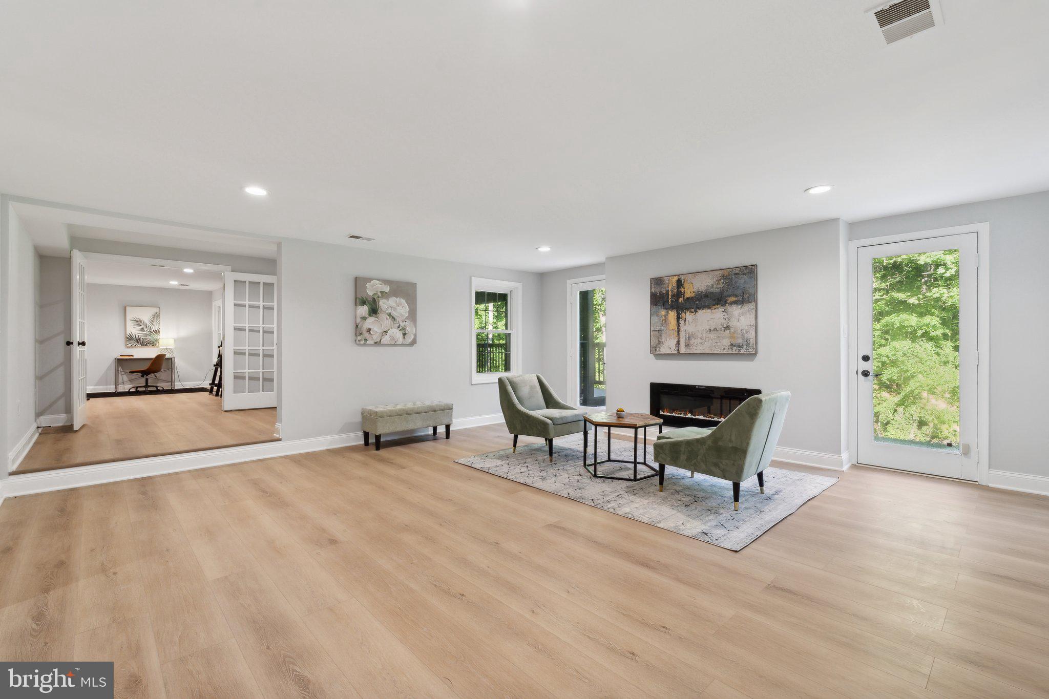 WOODLAND FALLS - Residential