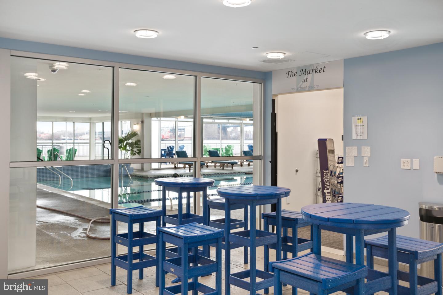 901 N PENN STREET R1001