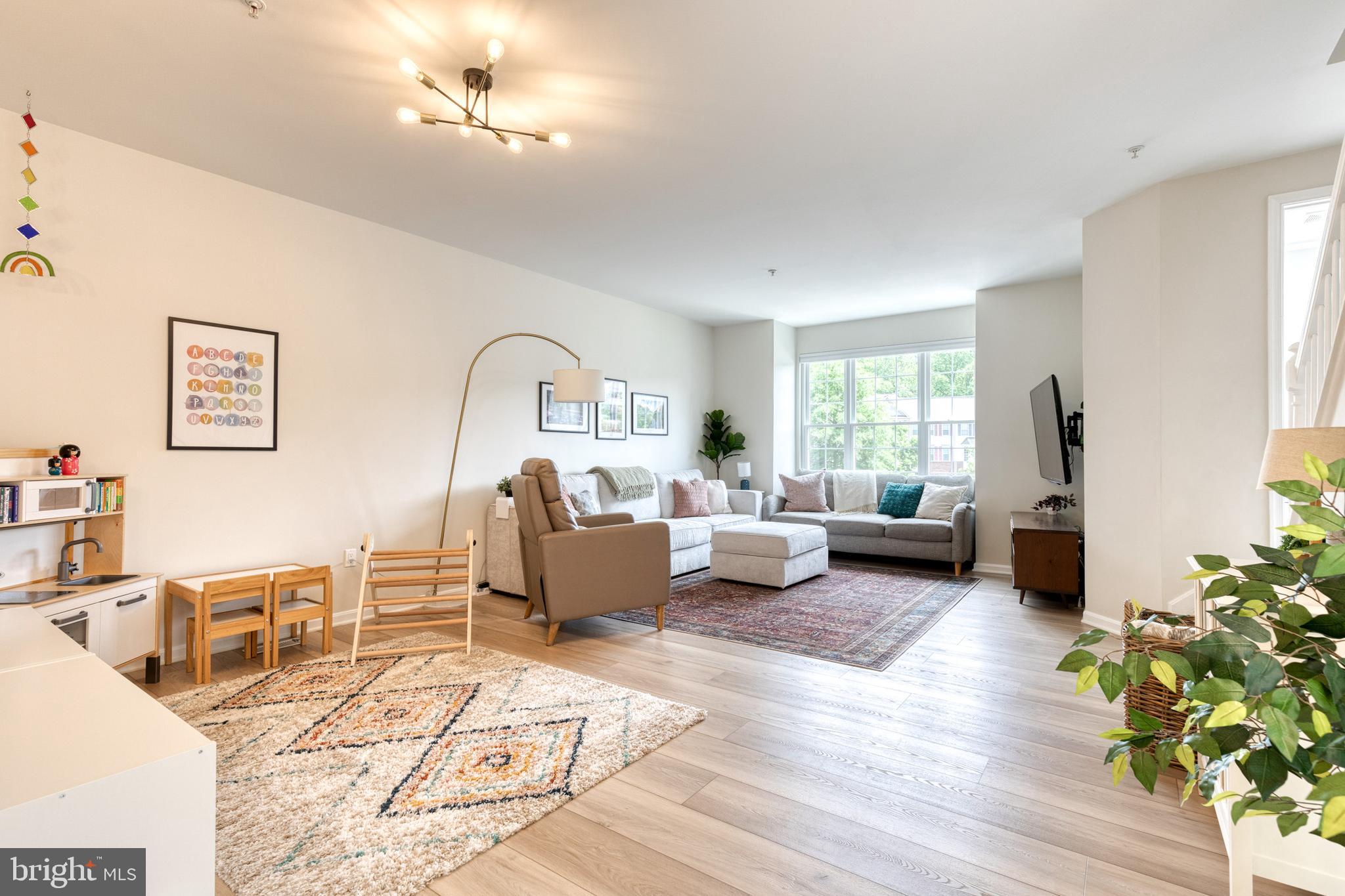 PINEY ORCHARD - Residential Lease