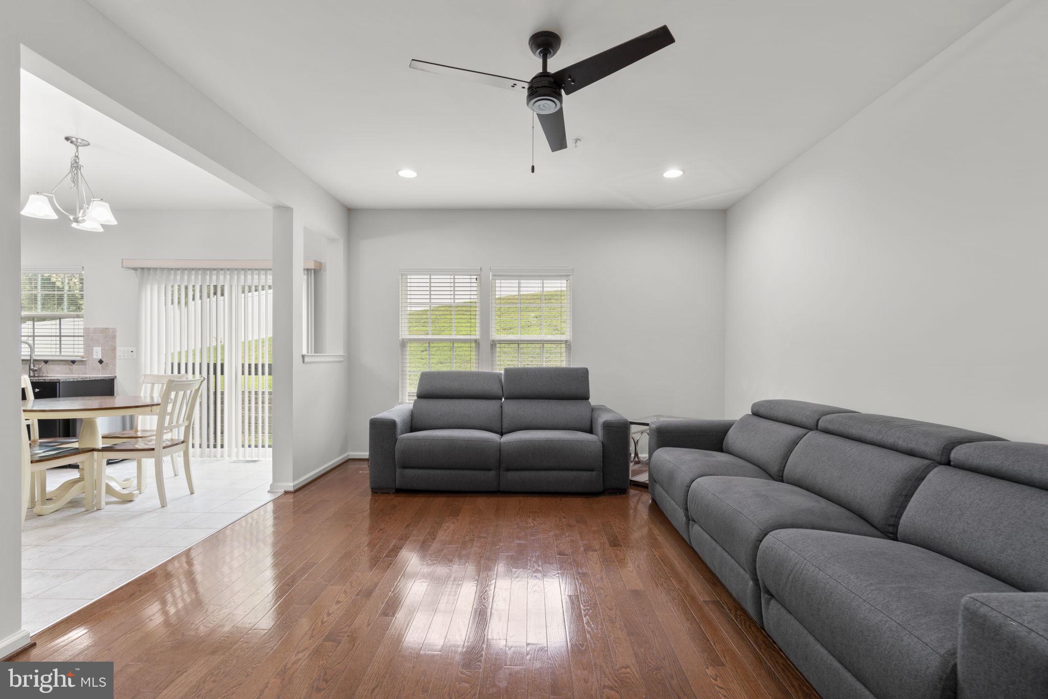 4986 WINDPOWER WAY