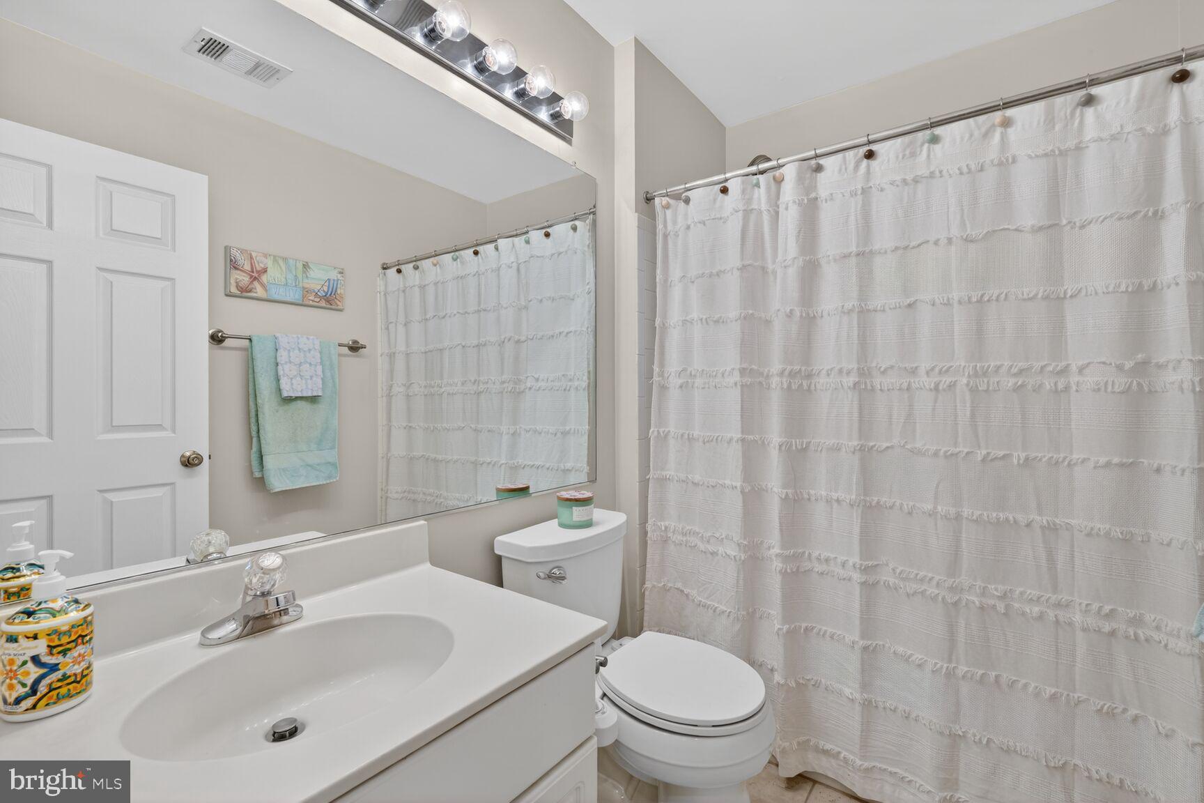 KINGSTOWNE - Residential