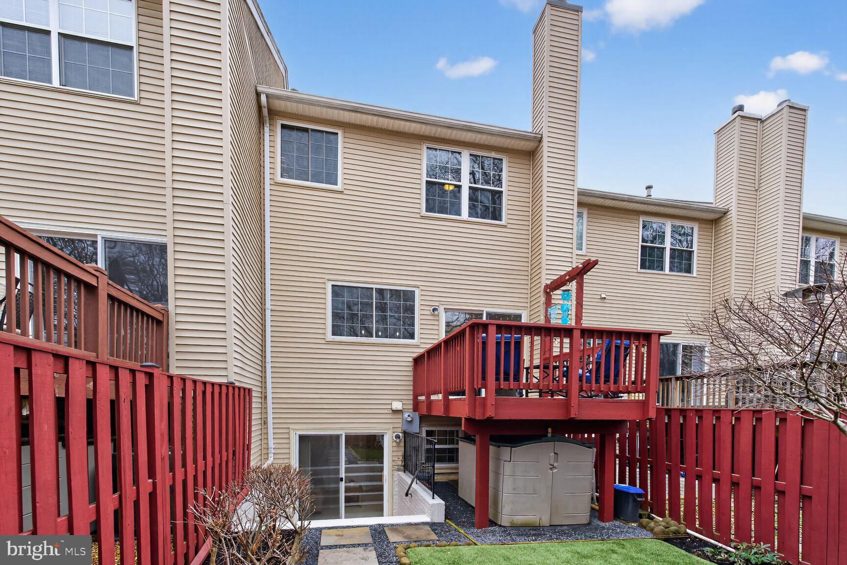 KINGSTOWNE - Residential