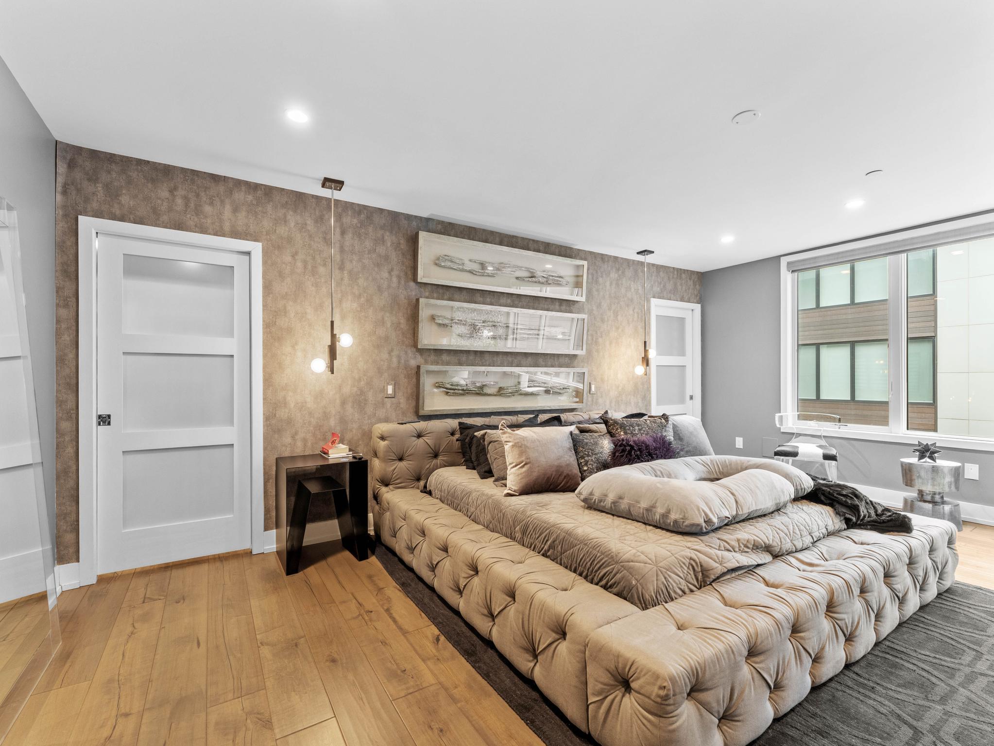 LIBERTY ESTATES - Residential