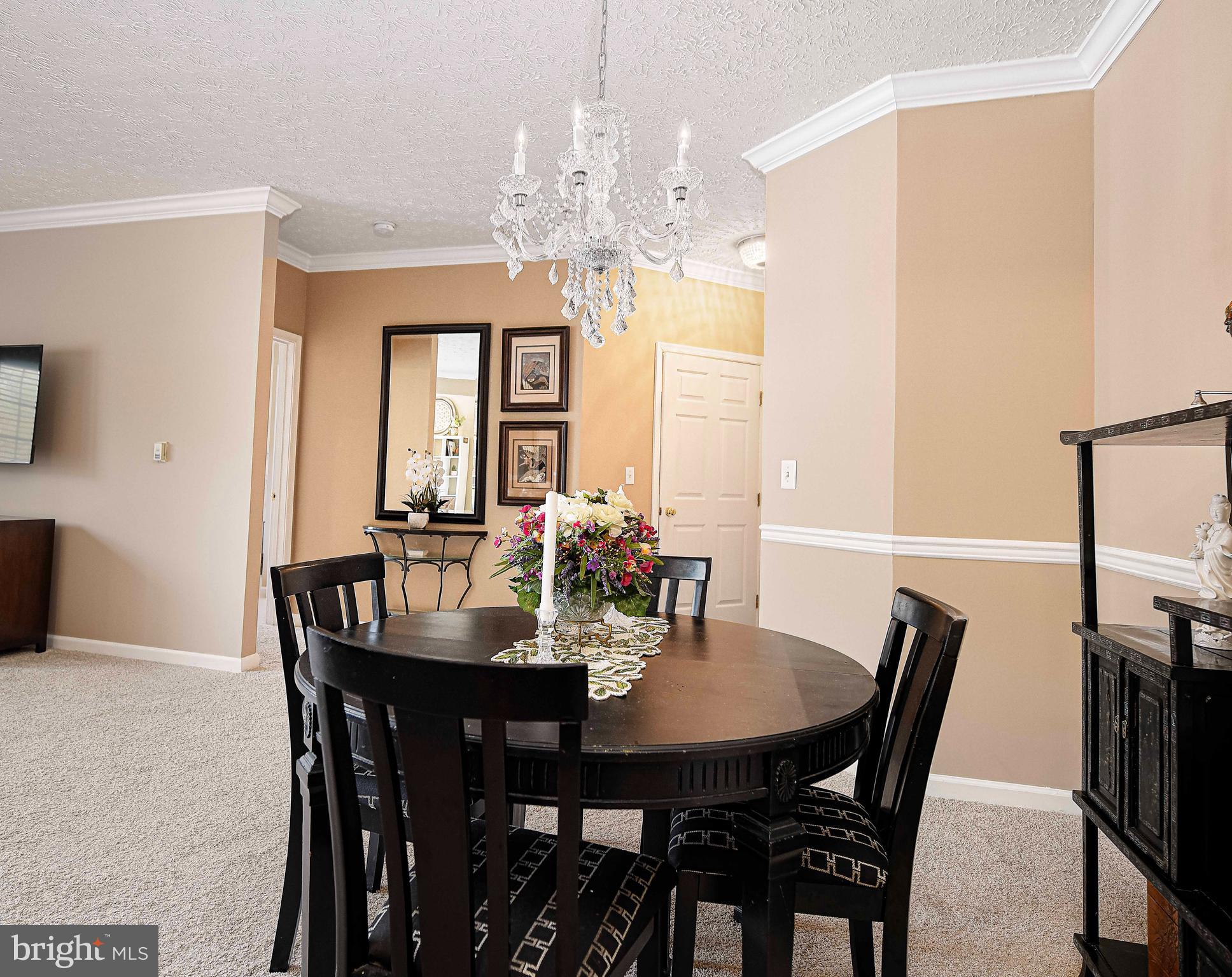 THE COURTYARDS AT POND - Residential