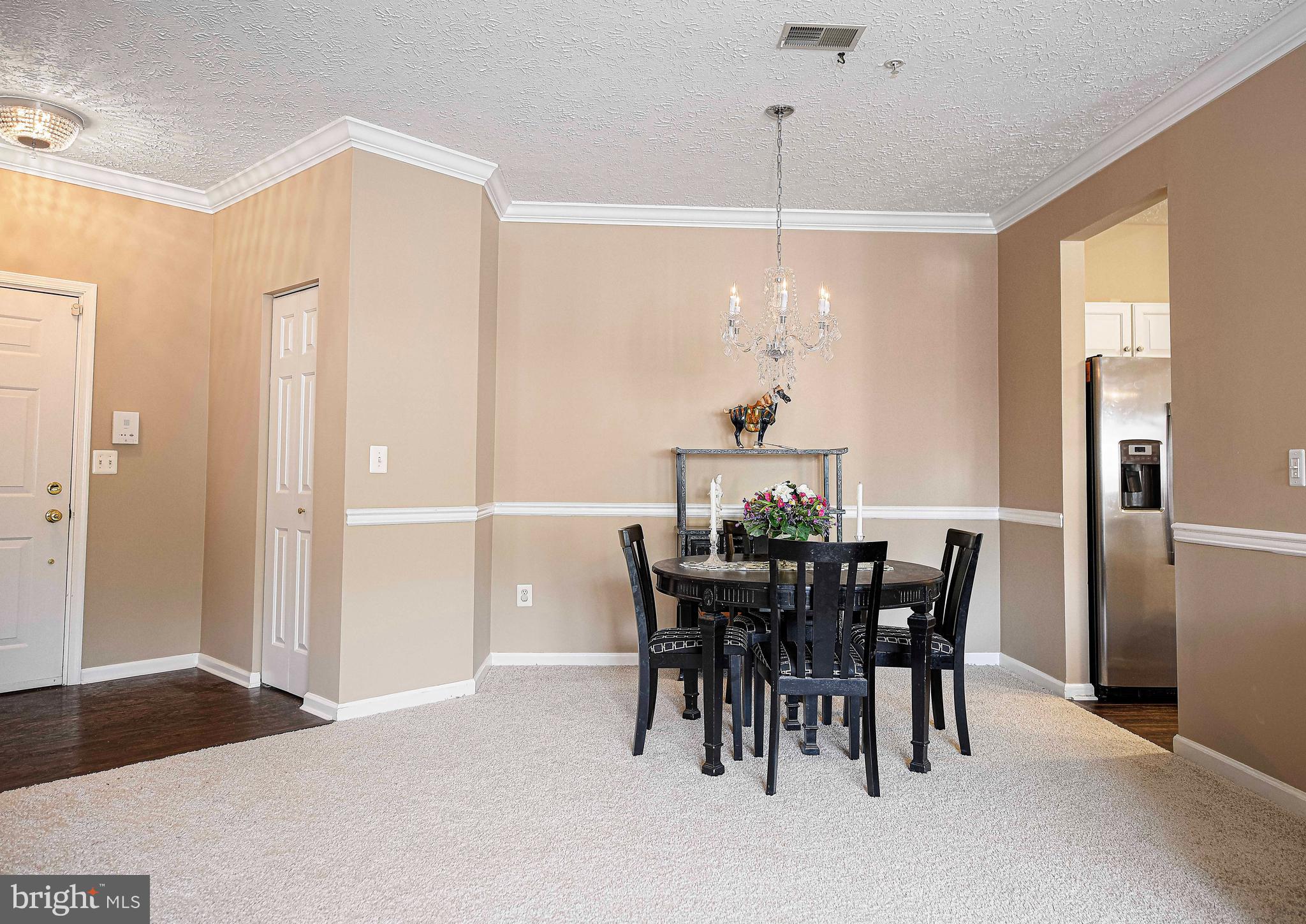 THE COURTYARDS AT POND - Residential