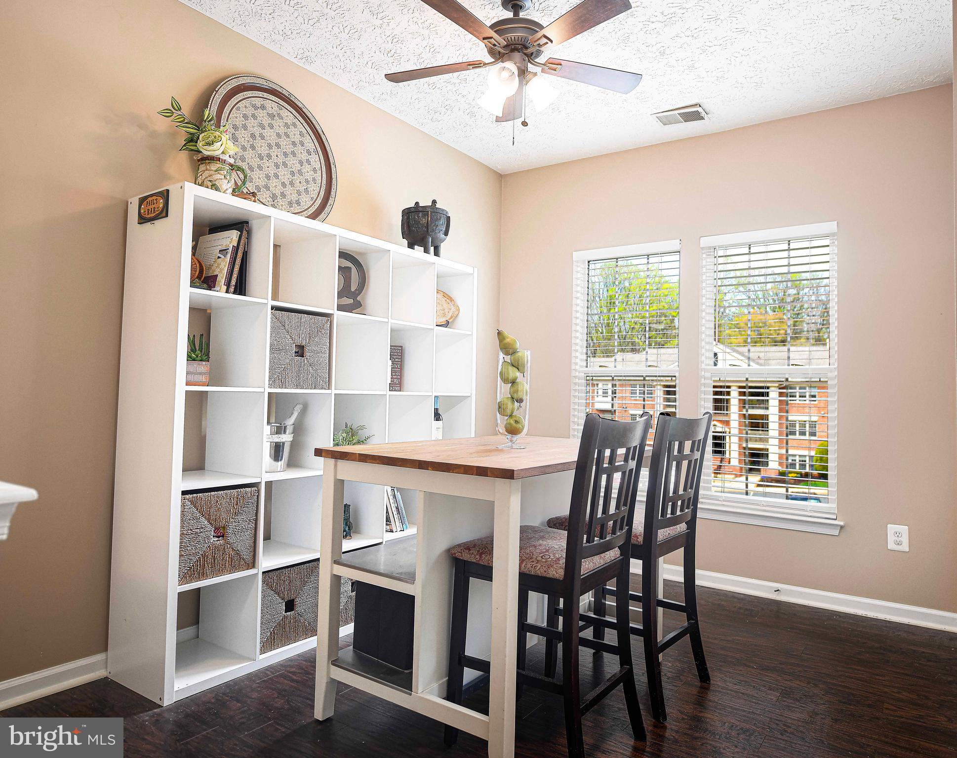 THE COURTYARDS AT POND - Residential