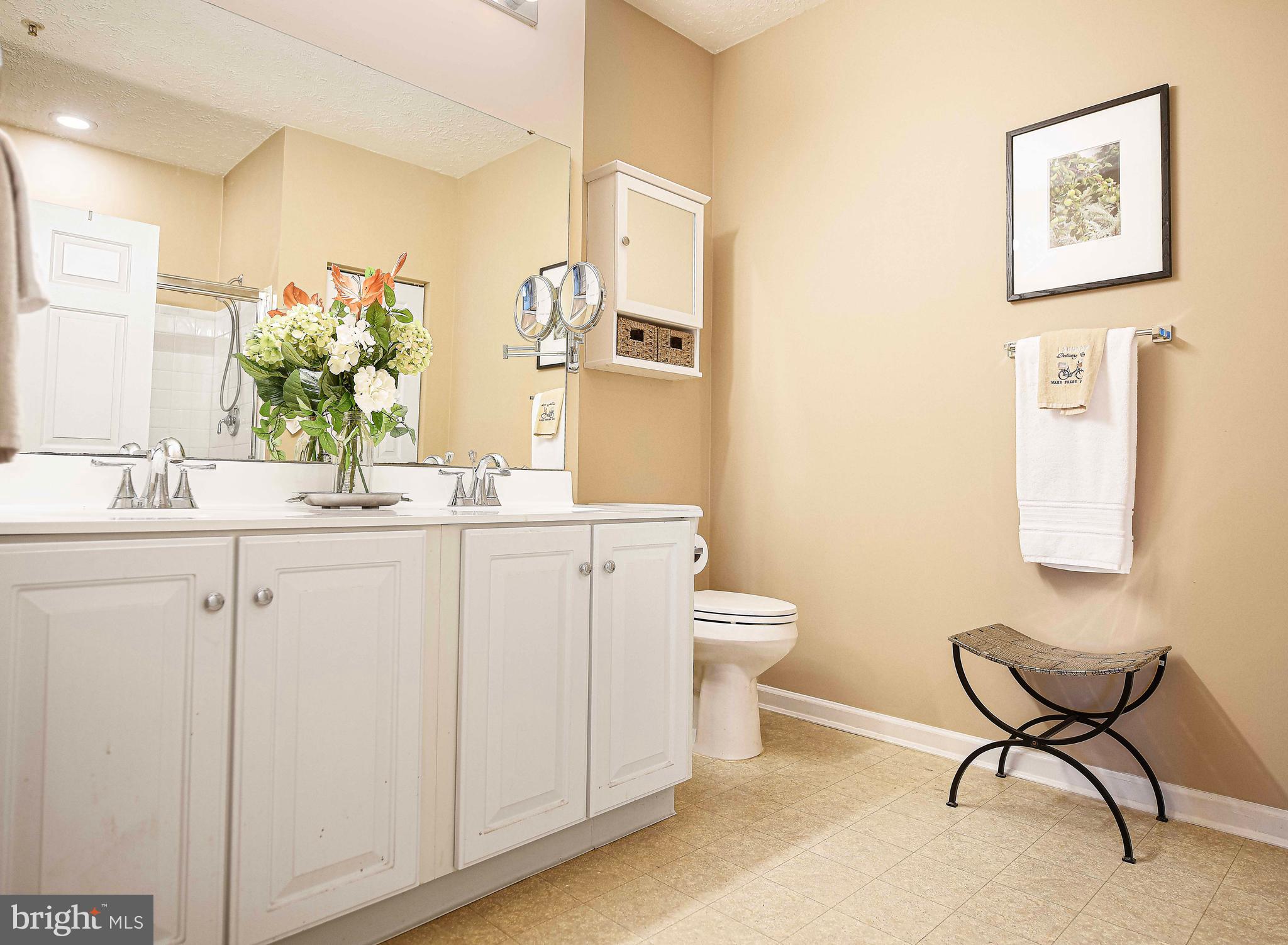 THE COURTYARDS AT POND - Residential