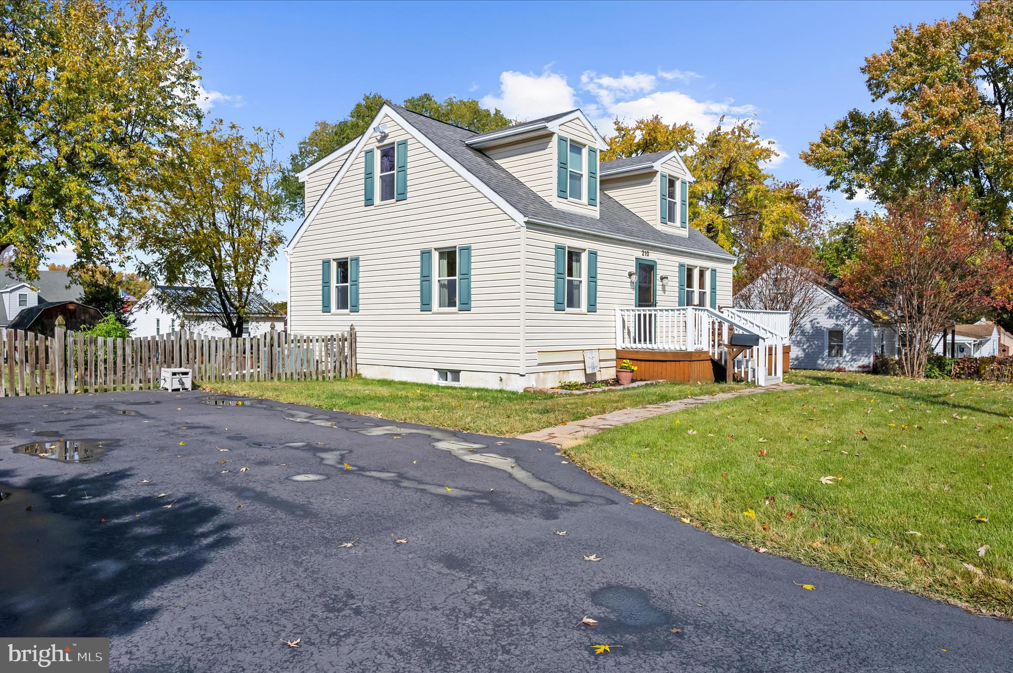 RIVIERA BEACH - Residential