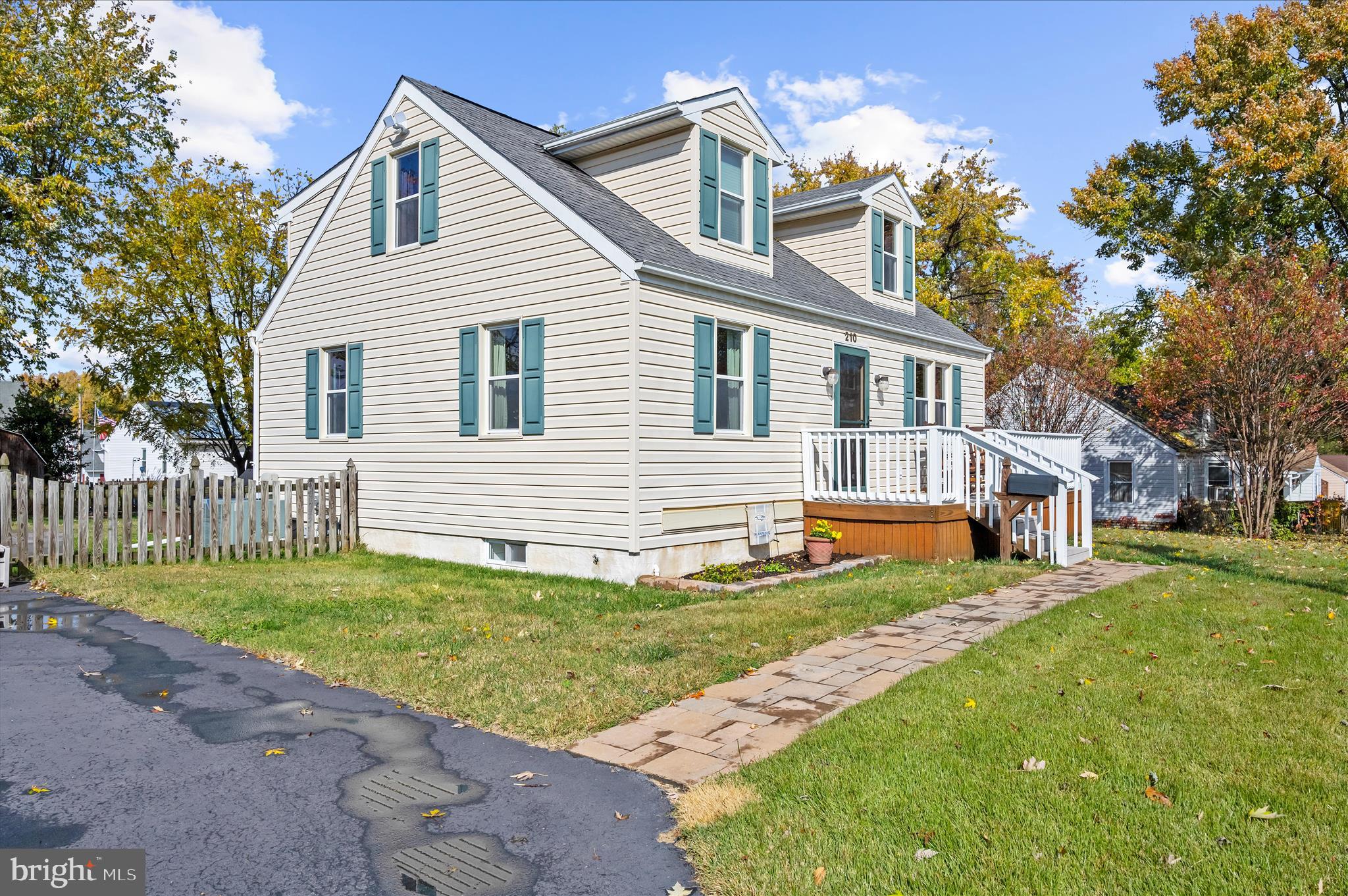 RIVIERA BEACH - Residential