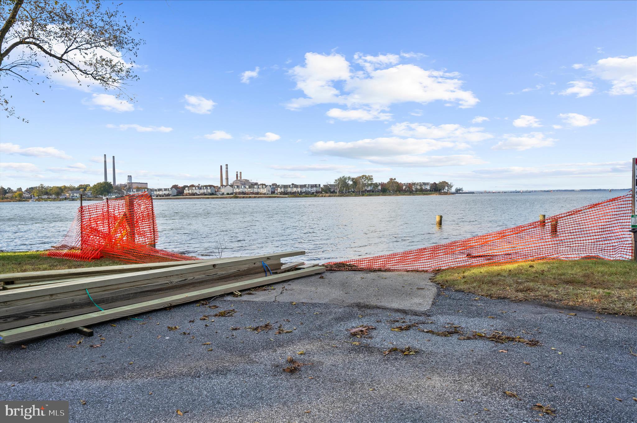 RIVIERA BEACH - Residential