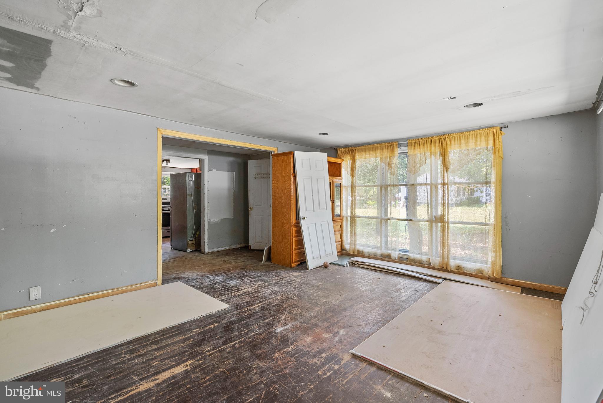 217 MILLER AVENUE