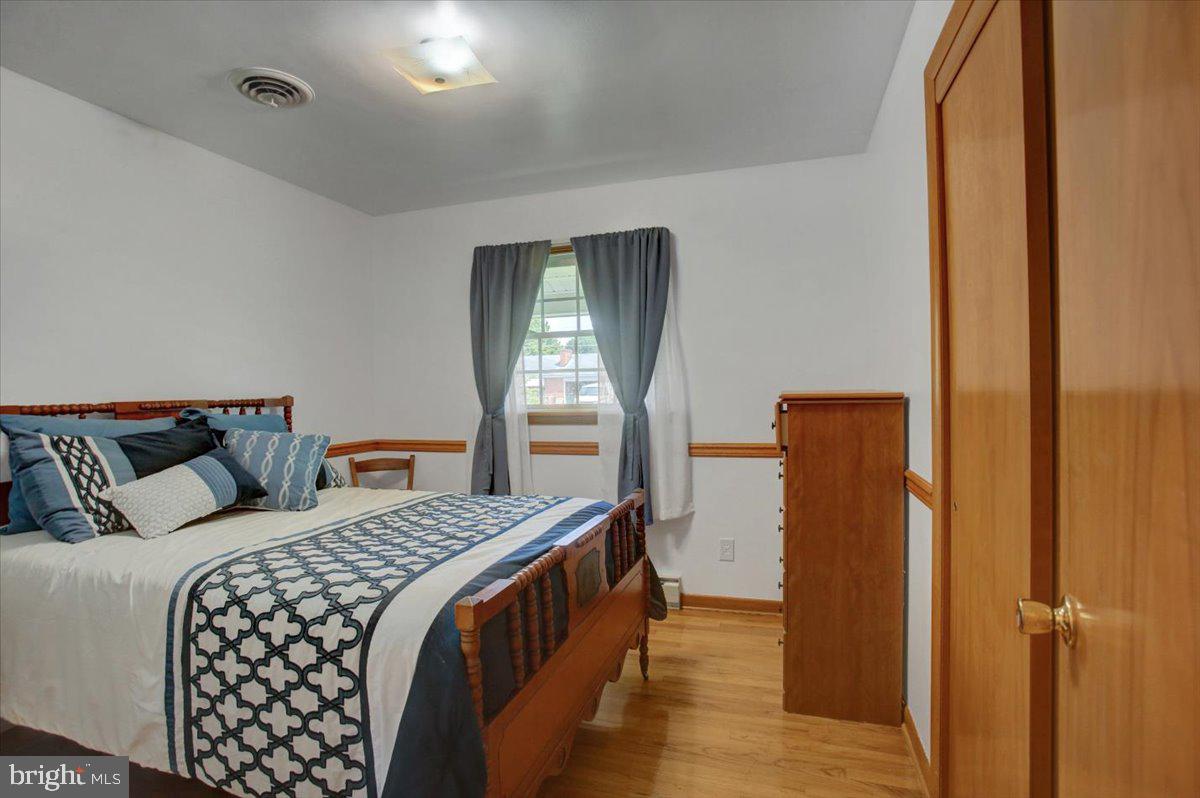 TOWN AND COUNTRY - Residential