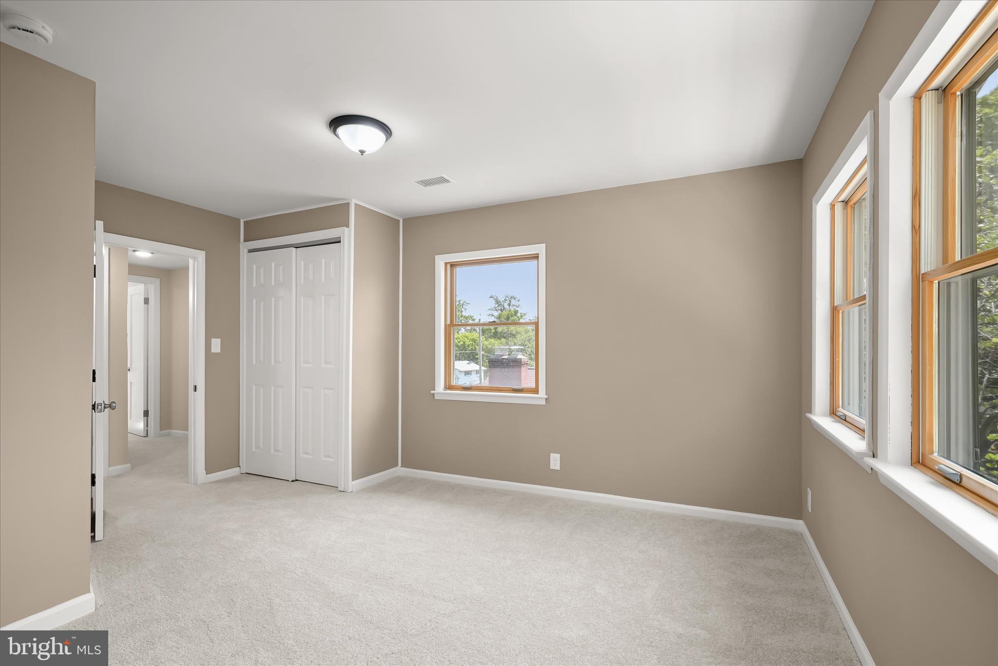 DAWN VILLAGE - Residential