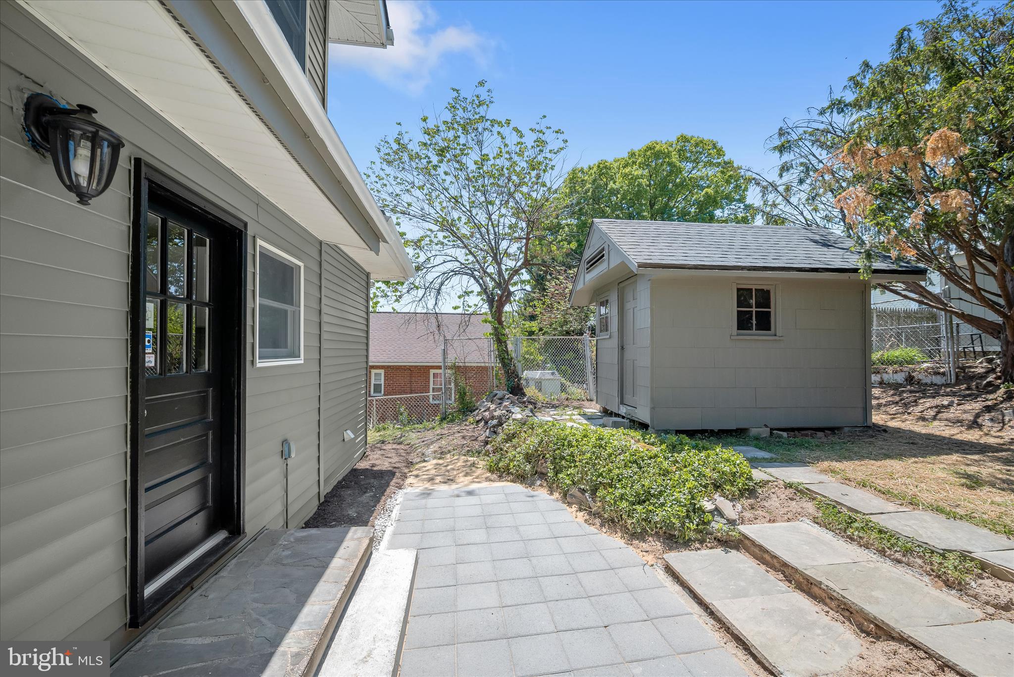 DAWN VILLAGE - Residential