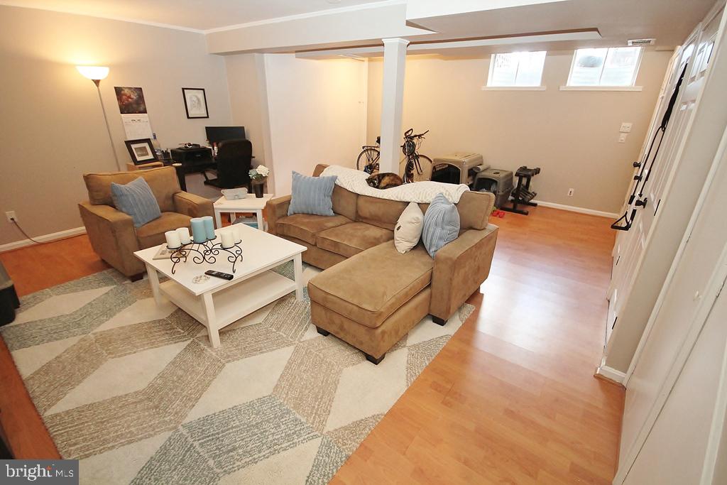 LAKE RIDGE - Residential