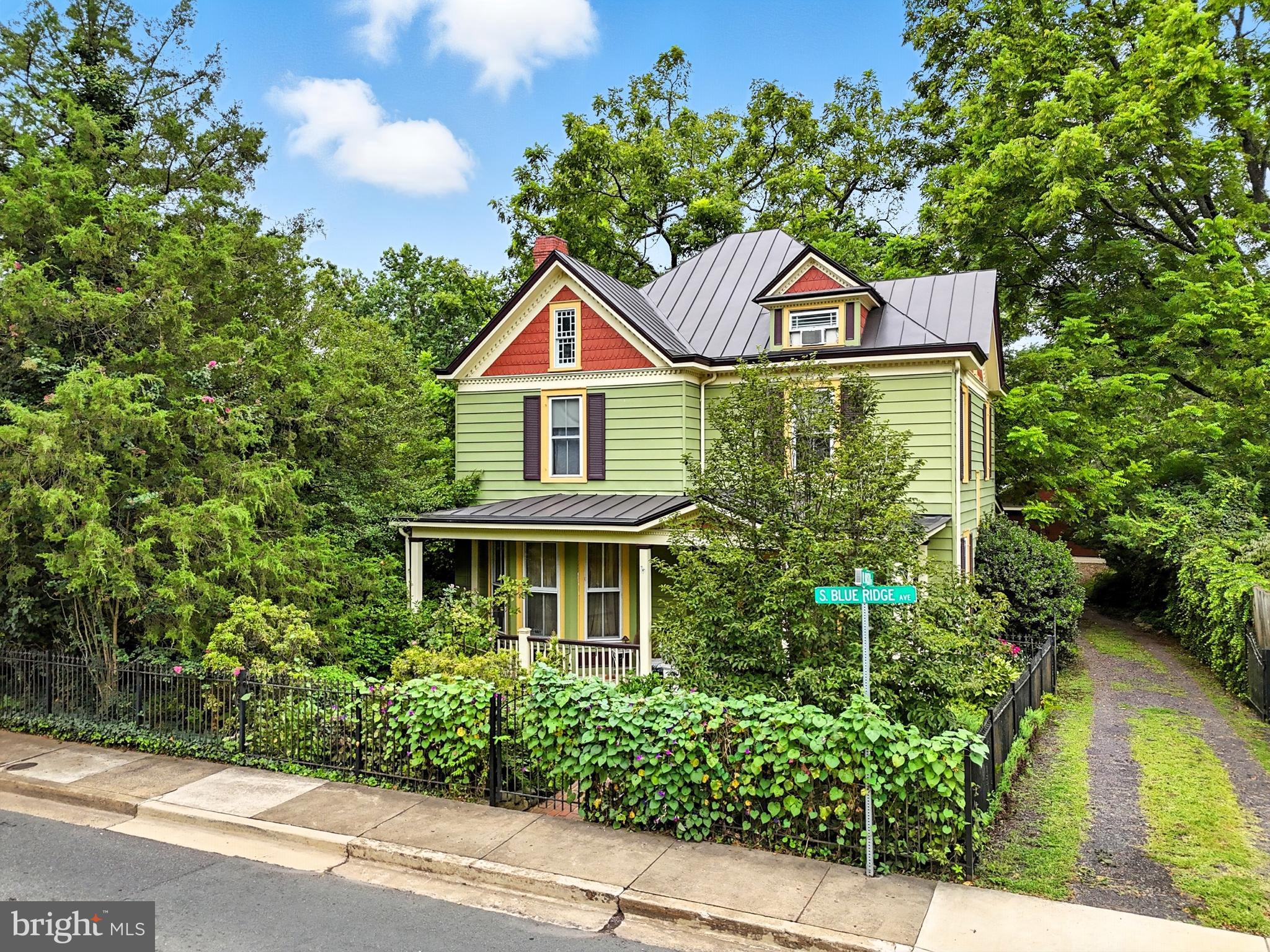 802 S BLUE RIDGE AVENUE