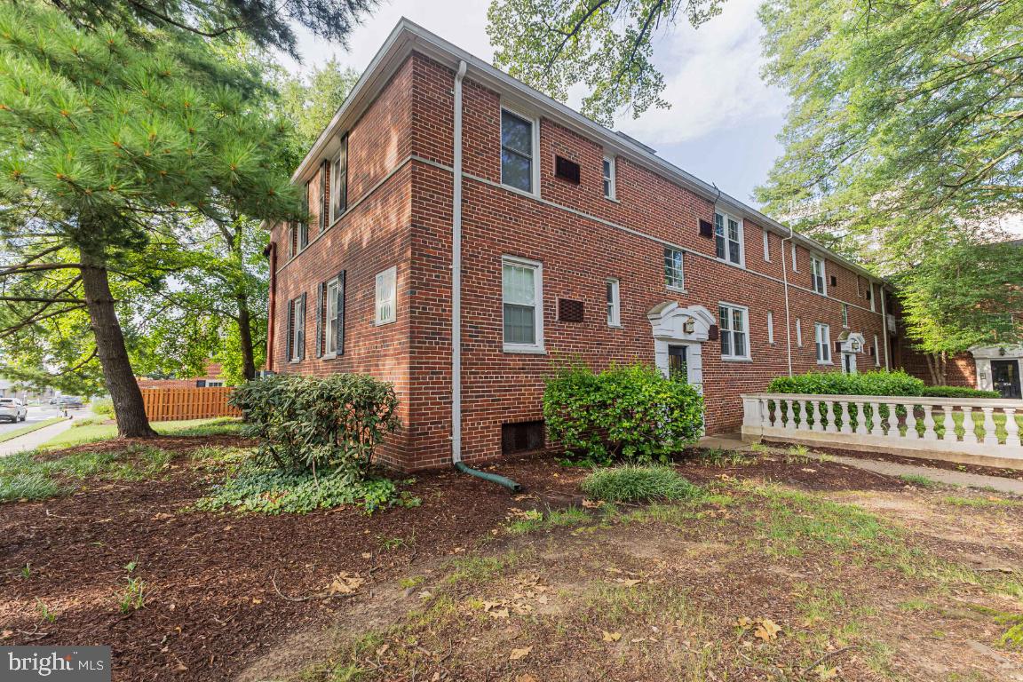 100 N GEORGE MASON DRIVE 100-3