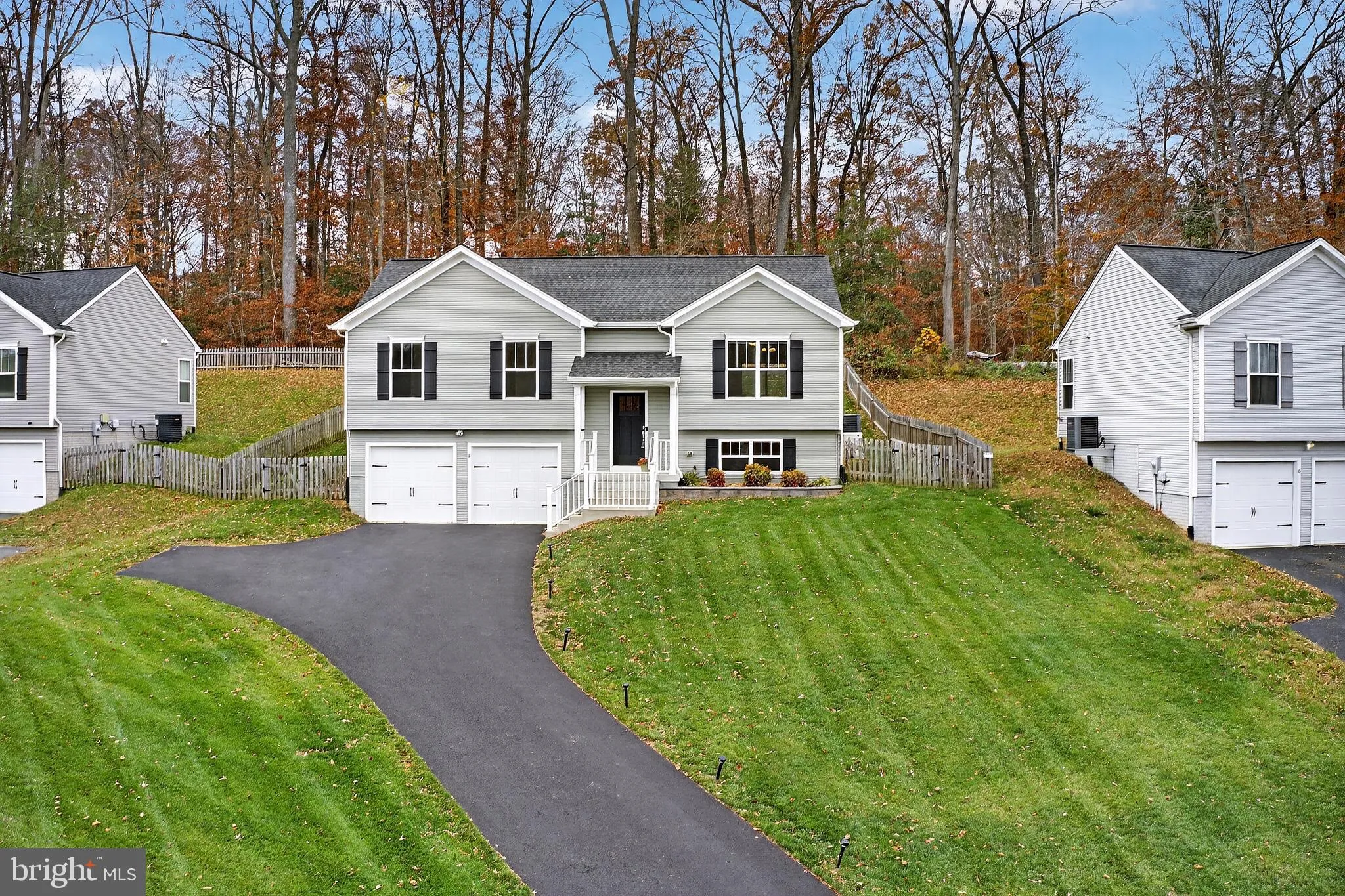 Fredericksburg, Virginia 22405, United States, 3 Bedrooms Bedrooms, ,3 BathroomsBathrooms,Residential,Active,241077