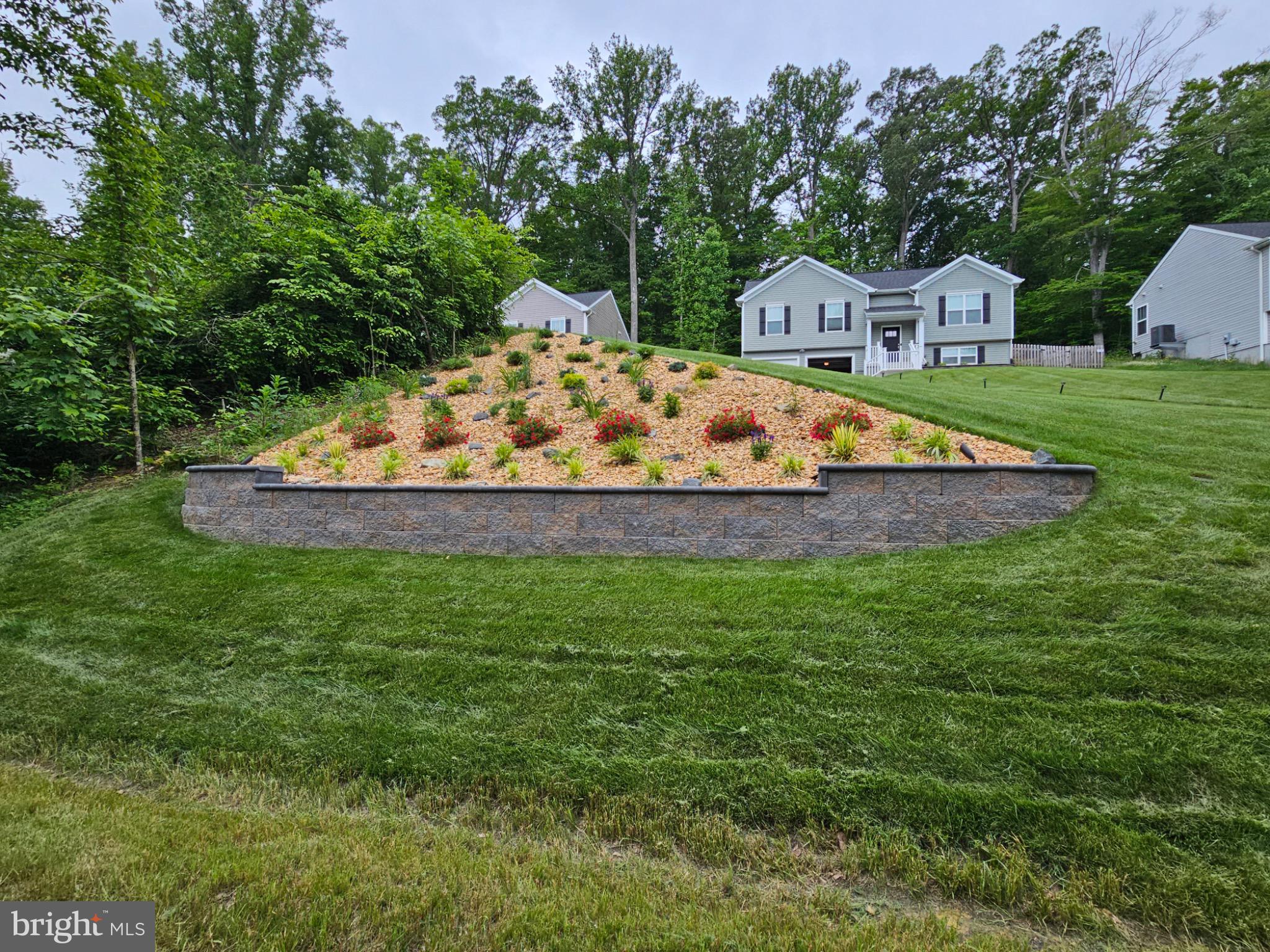 ARGYLE HILLS - Residential