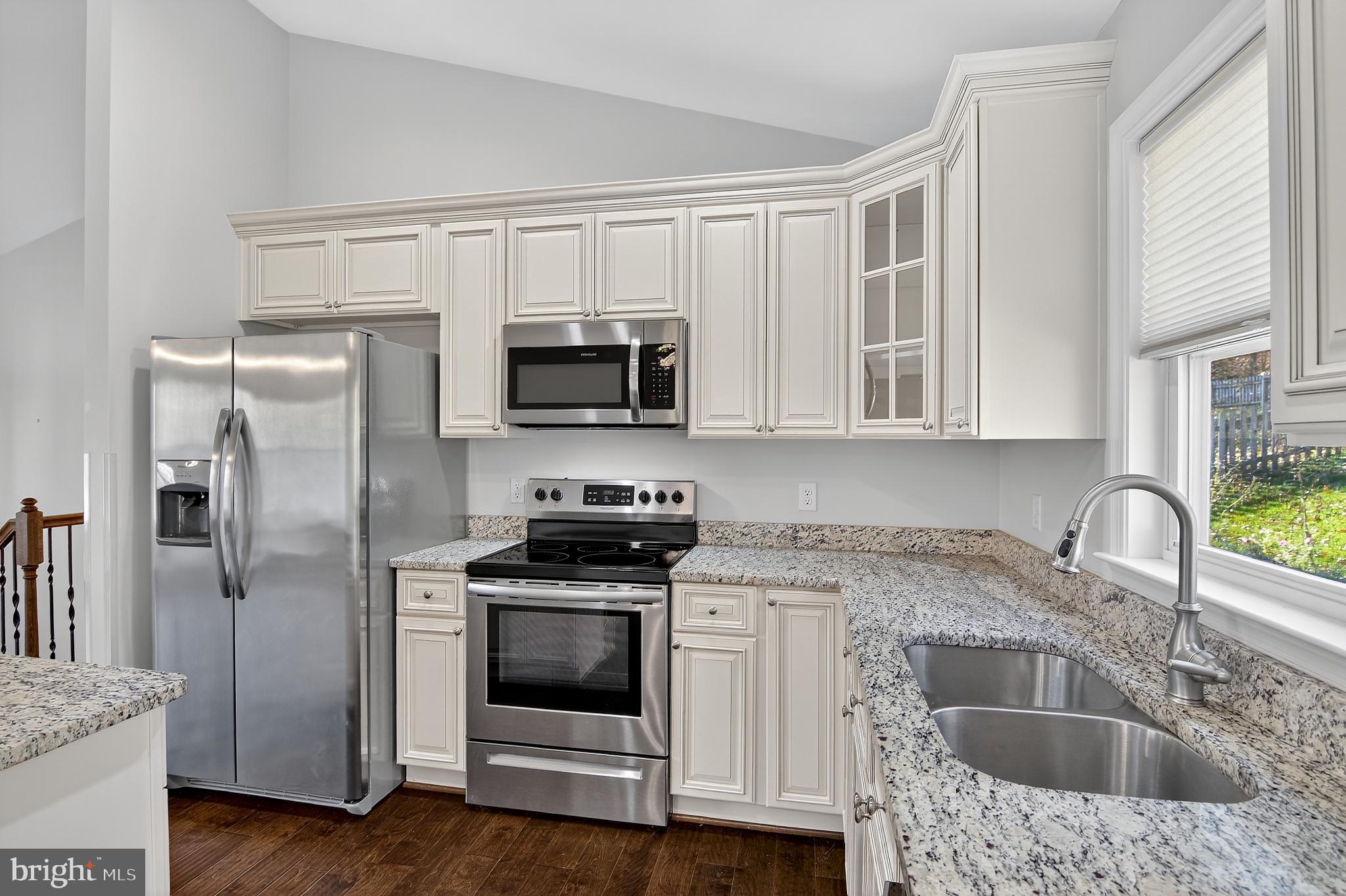 ARGYLE HILLS - Residential