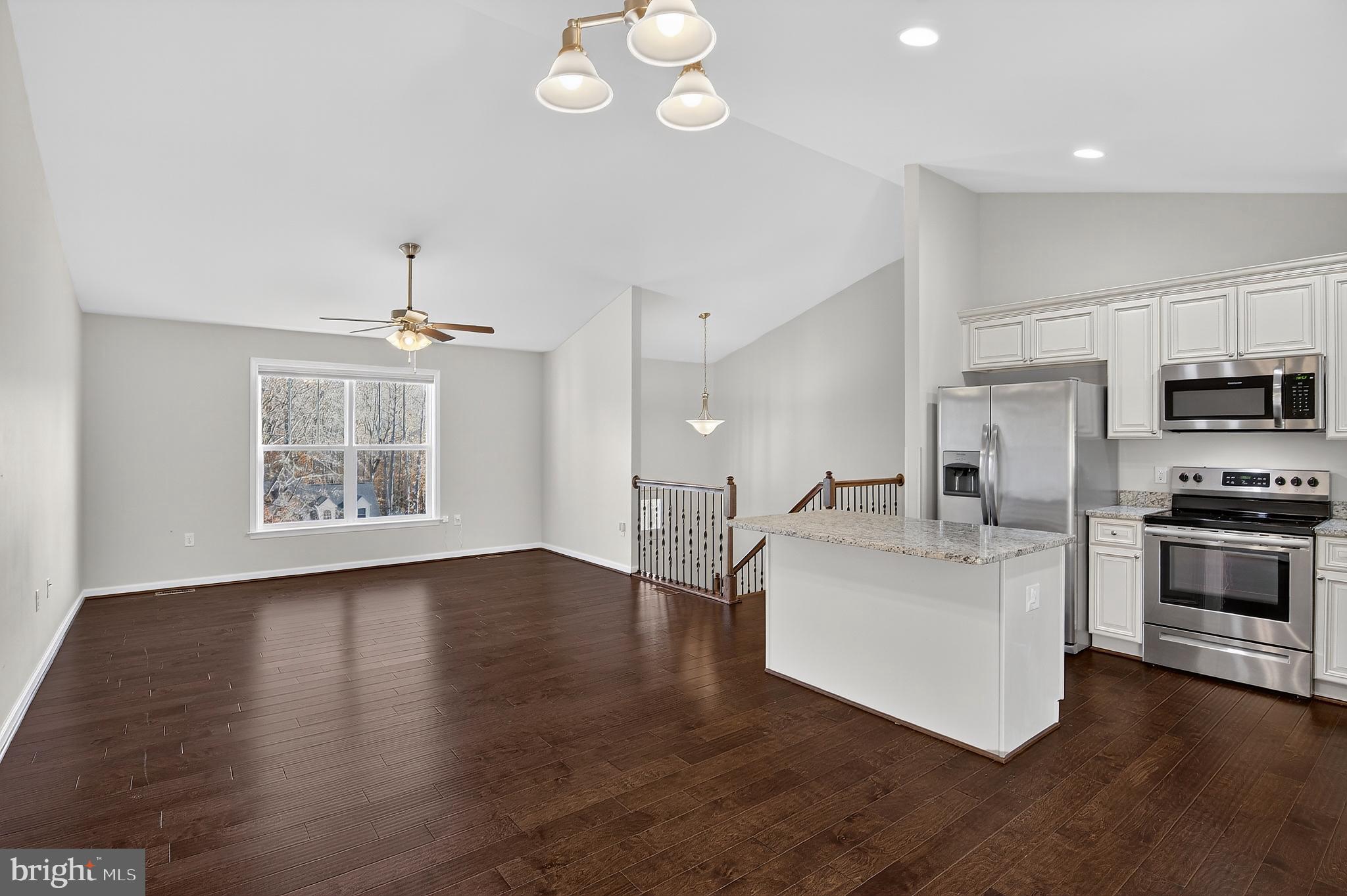 ARGYLE HILLS - Residential