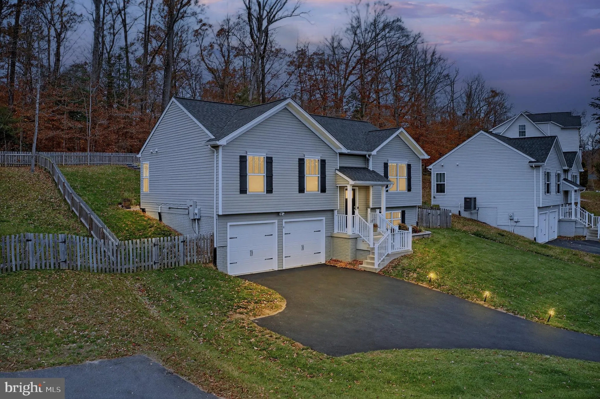 Fredericksburg, Virginia 22405, United States, 3 Bedrooms Bedrooms, ,3 BathroomsBathrooms,Residential,Active,241077