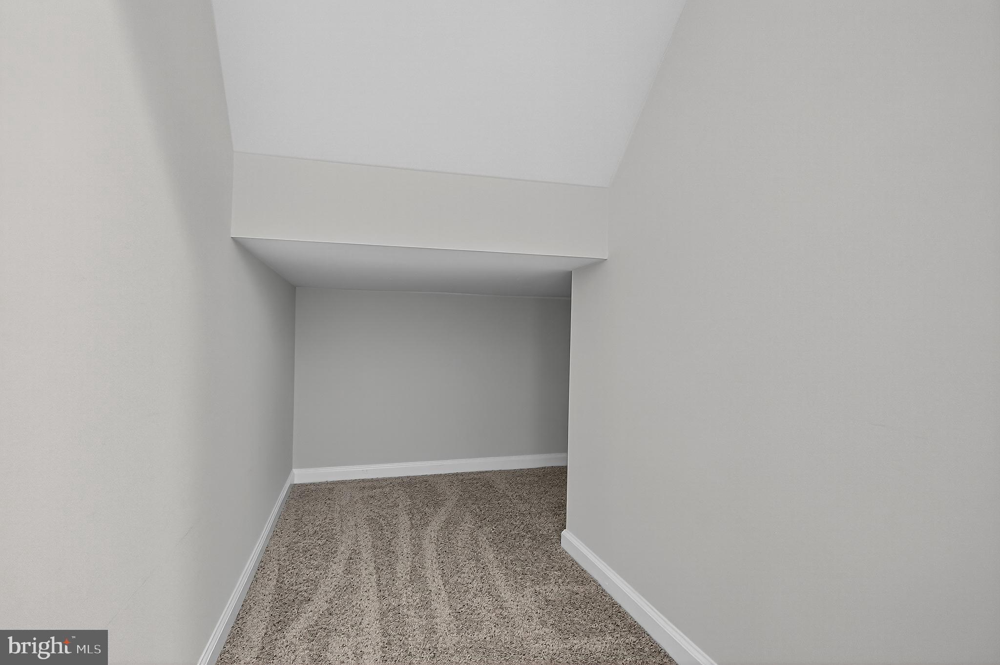 ARGYLE HILLS - Residential