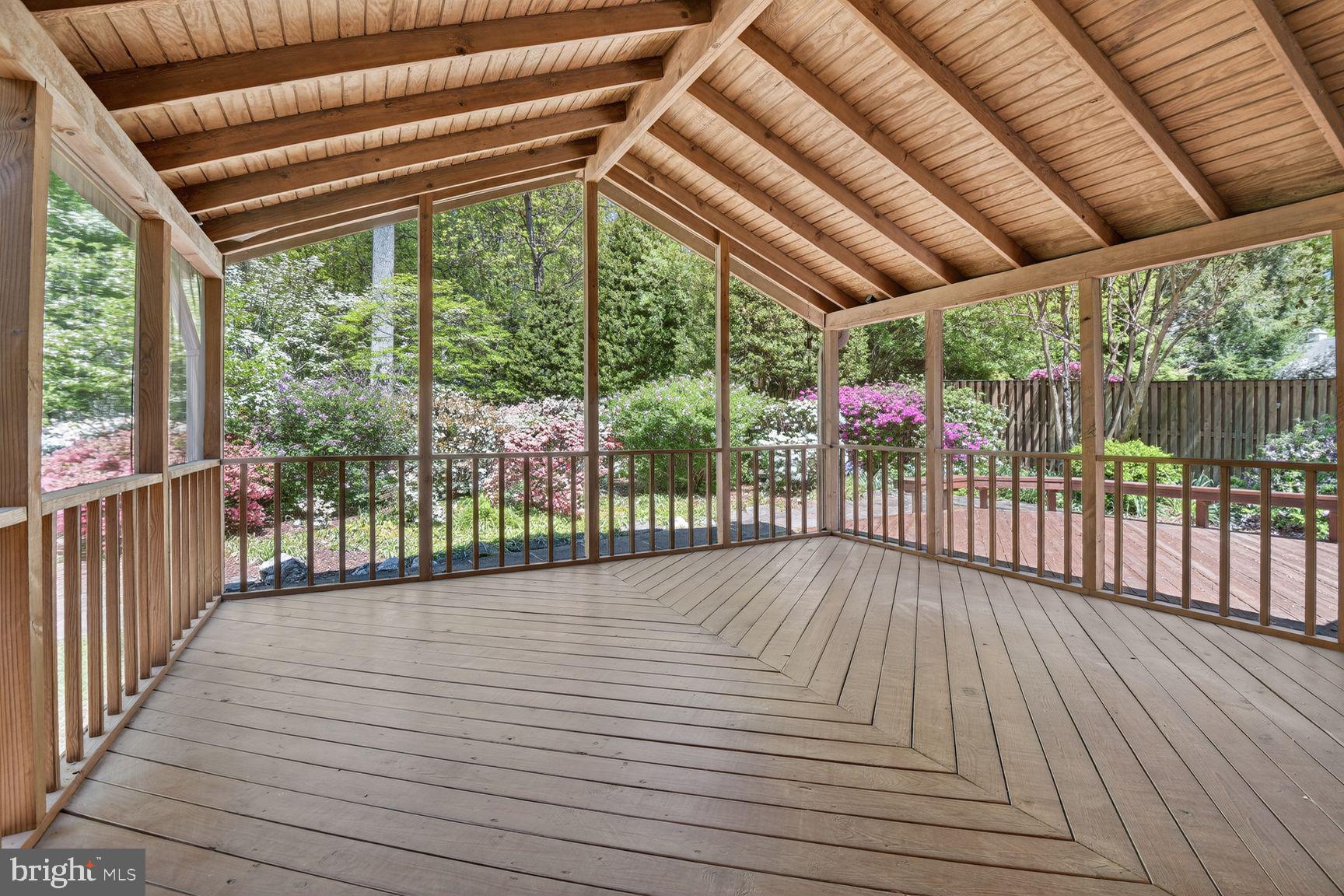 FLOWER VALLEY - Residential