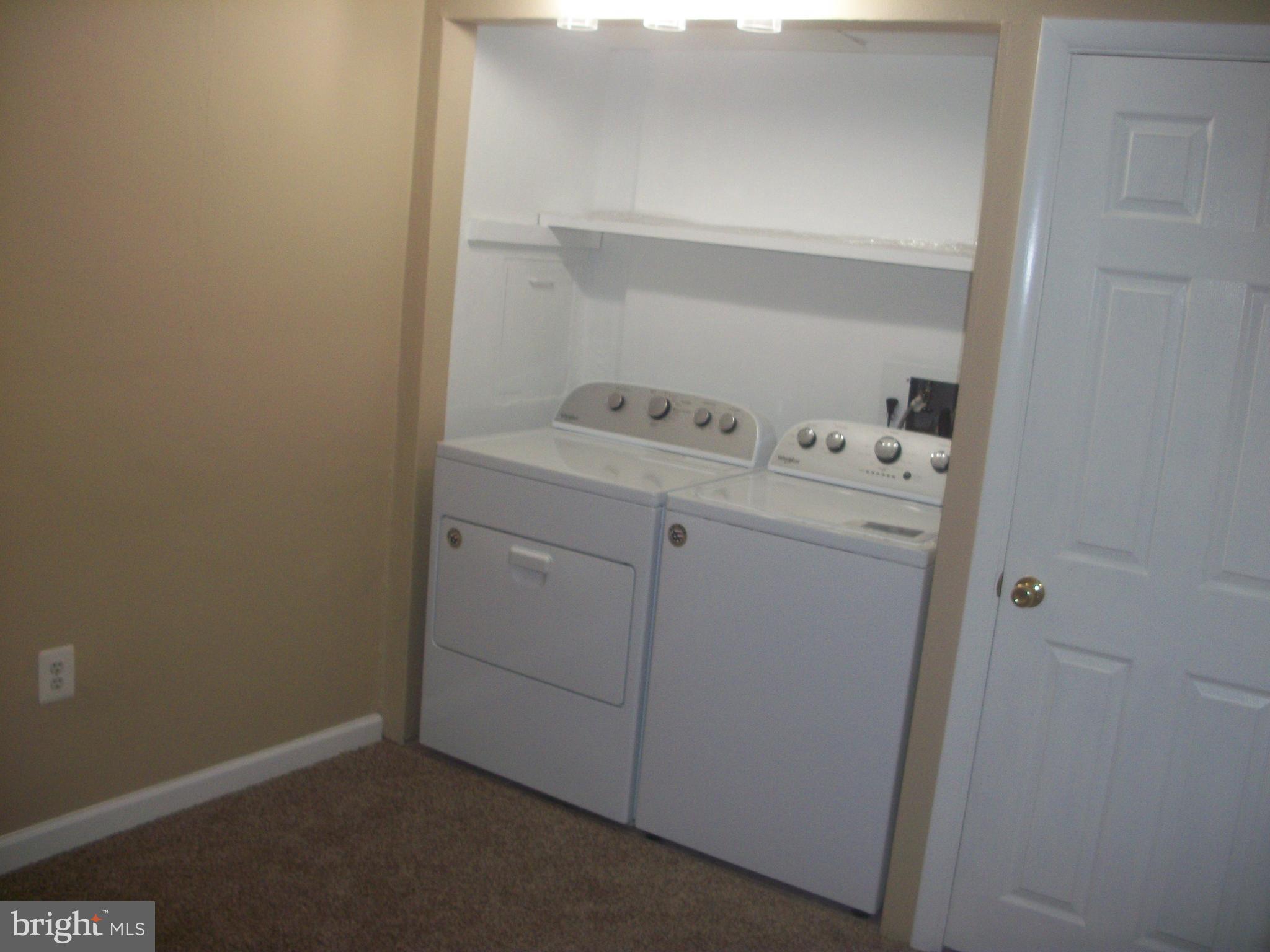 SPRING MOUNT SUMMI - Residential