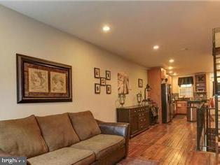 FEDERAL HILL HISTORIC DISTRICT - Residential Lease