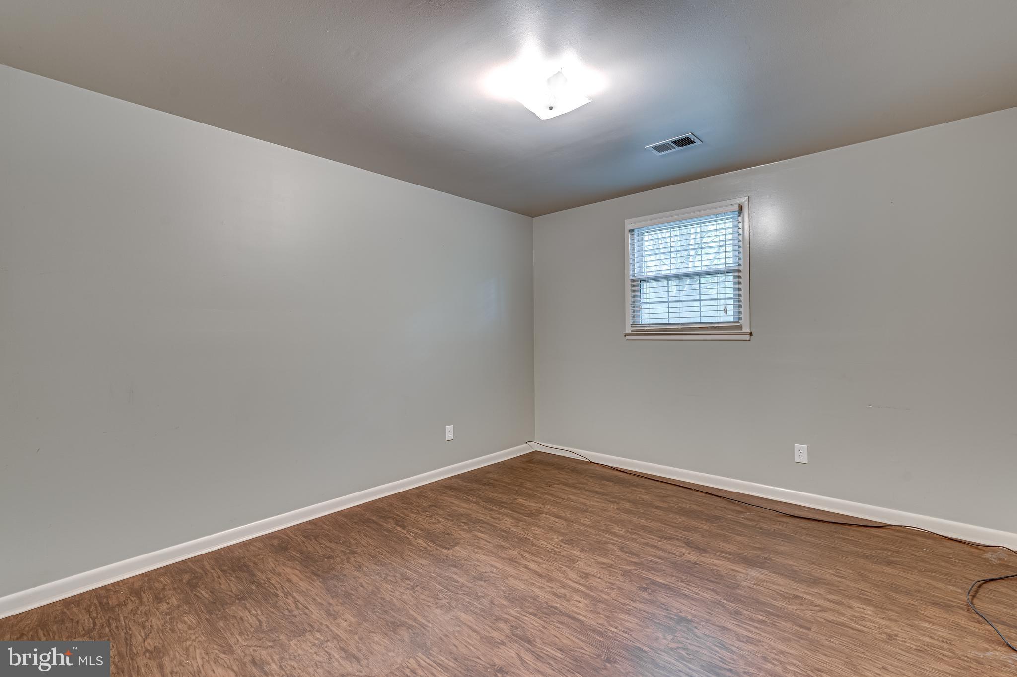 RED HILL - Residential