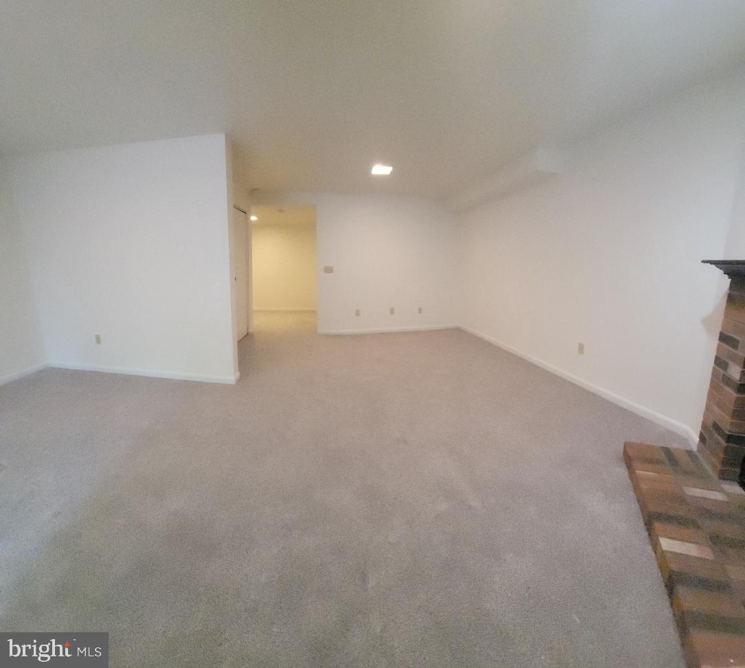 BALLANTRAYE - Residential Lease