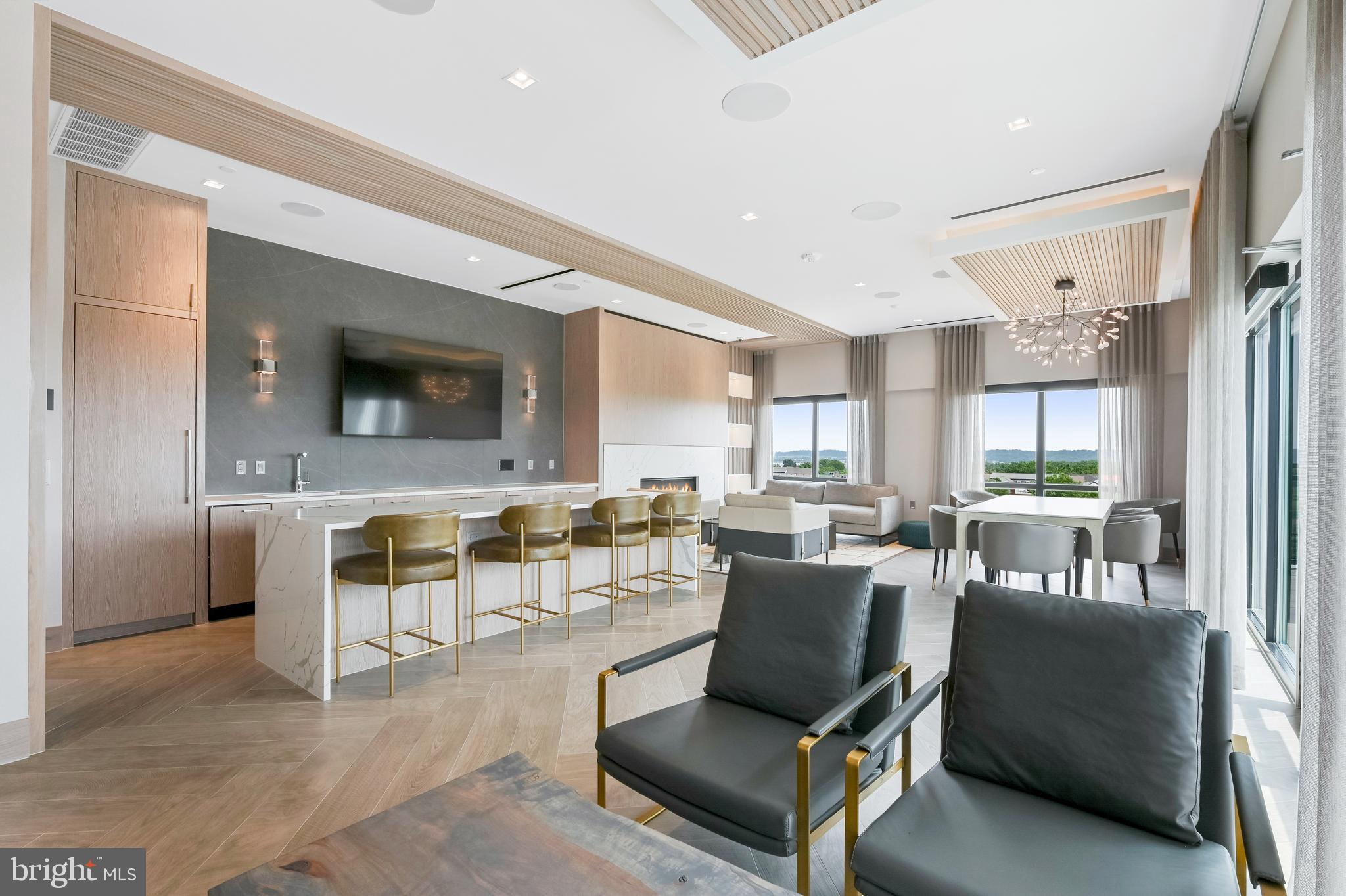 POTOMAC  YARDS - Residential