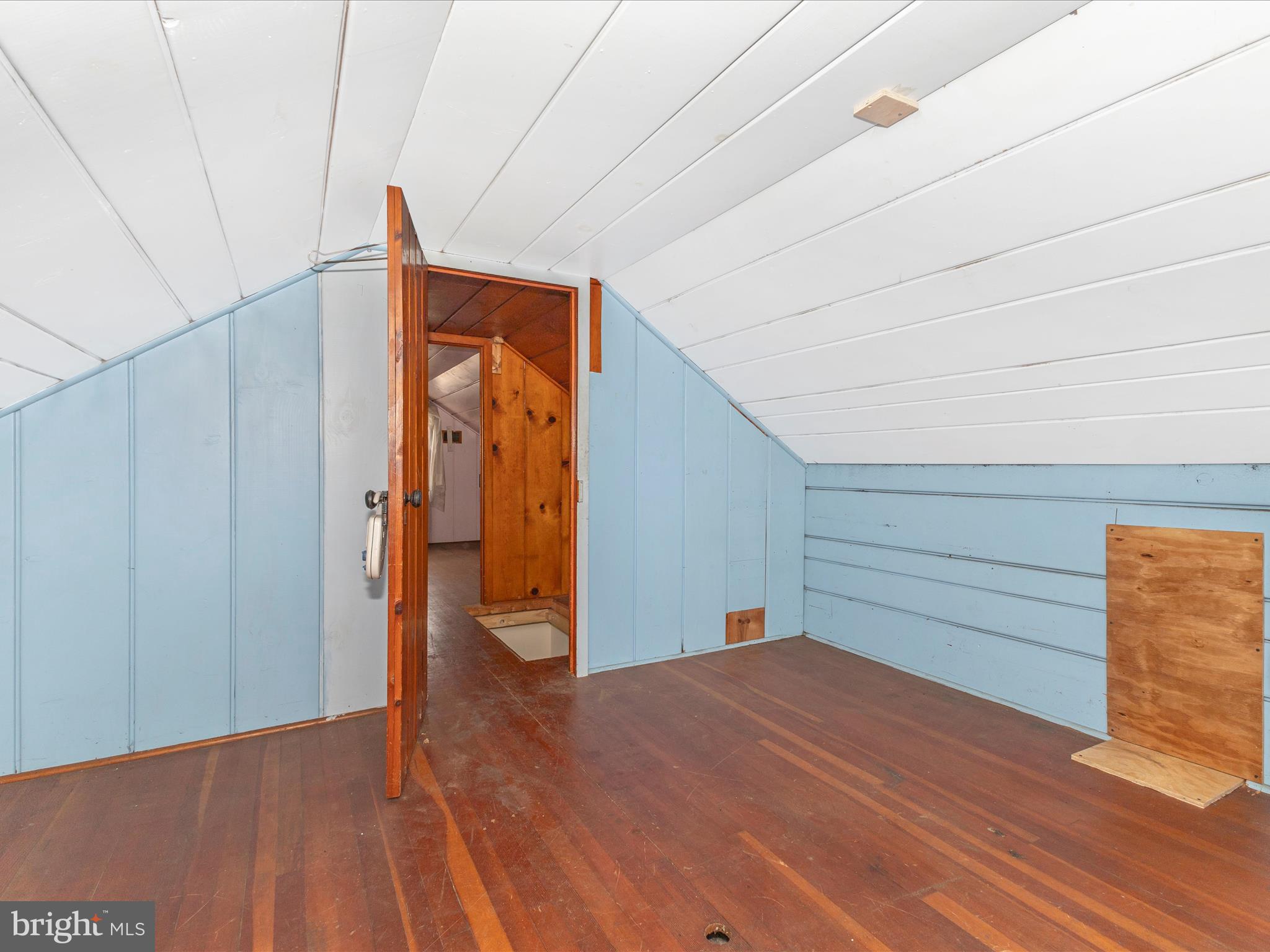 OLNEY OUTSIDE - Commercial Sale