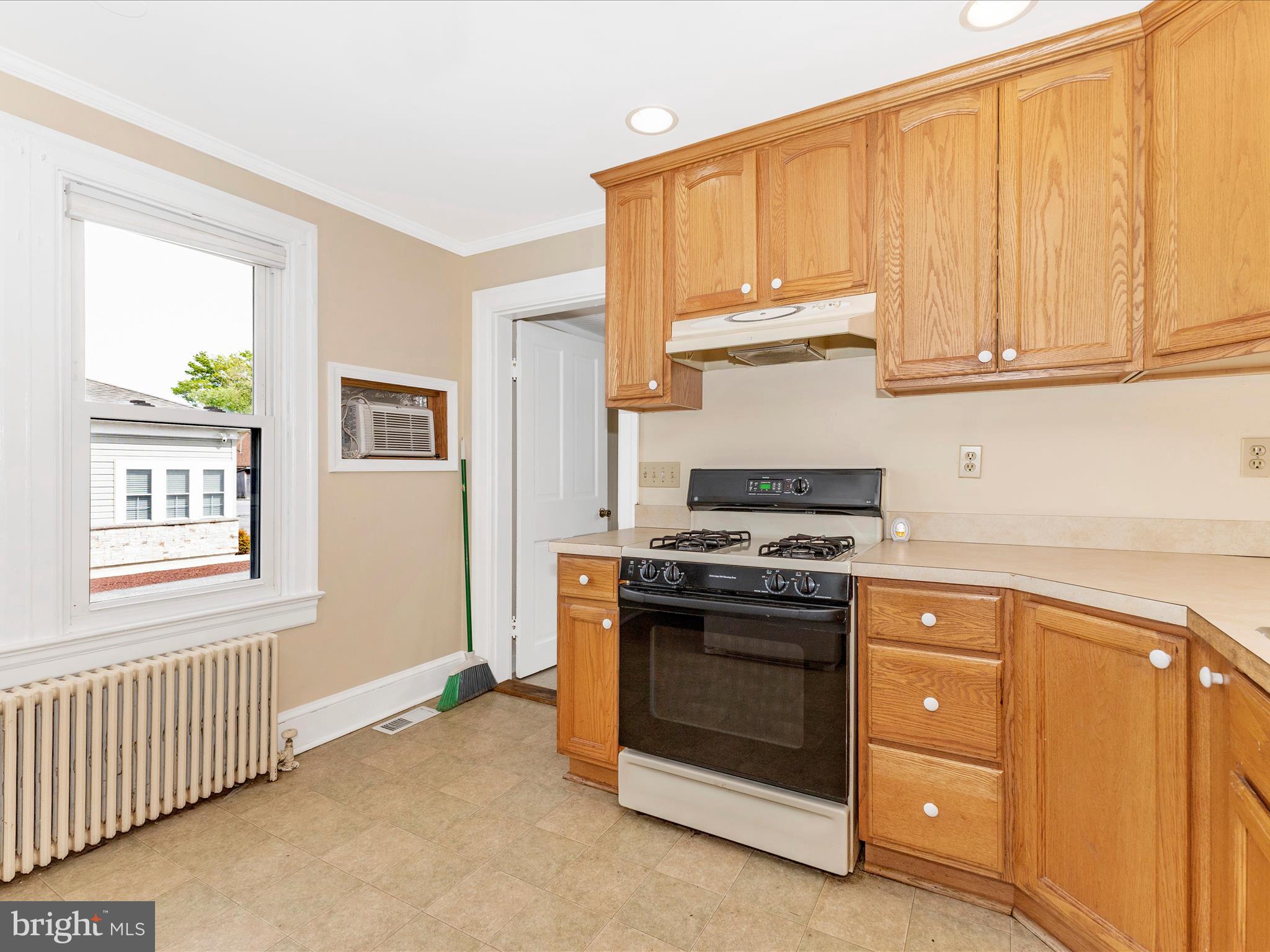 OLNEY OUTSIDE - Commercial Sale