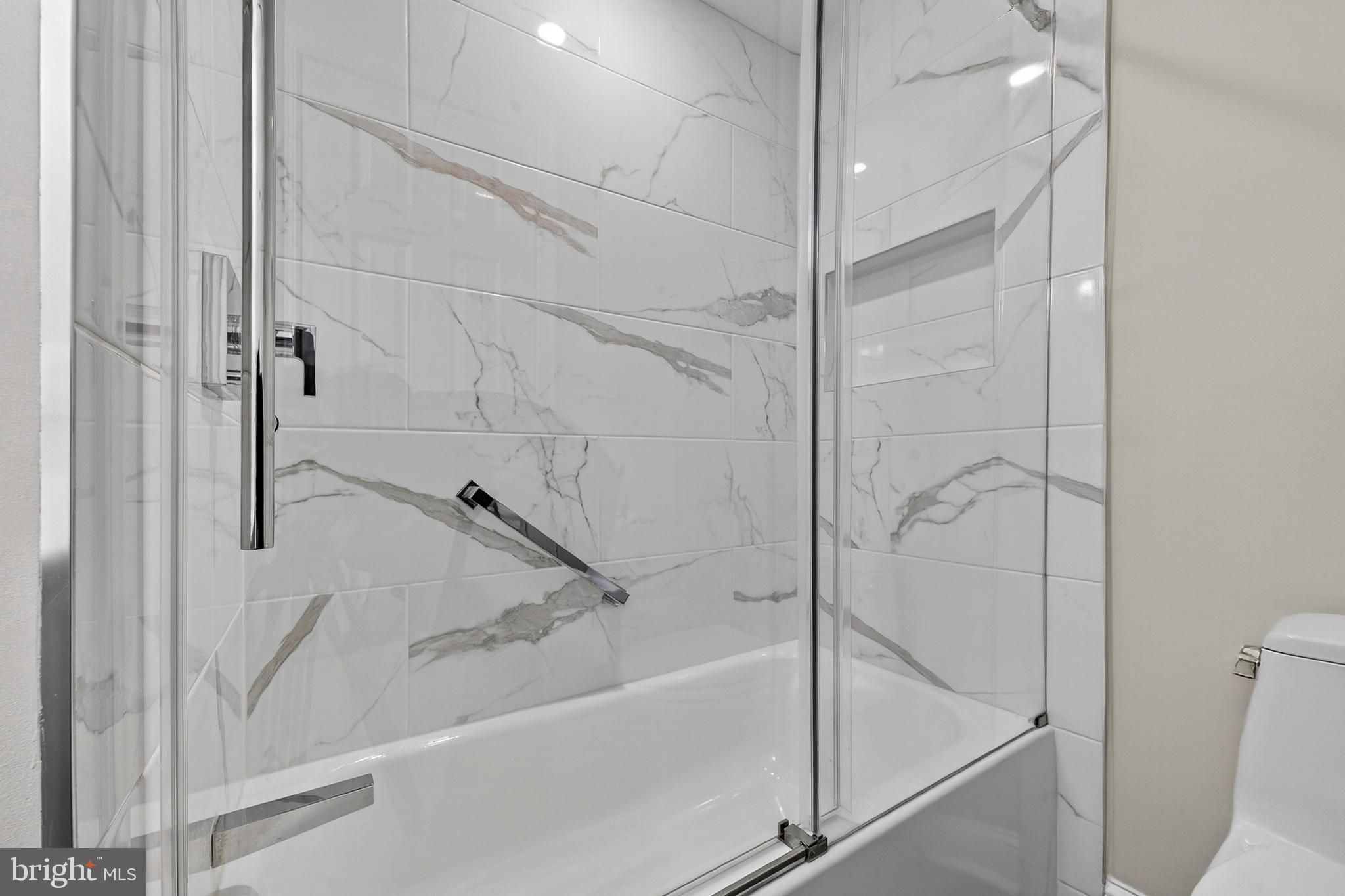 POTOMAC GROVE - Residential