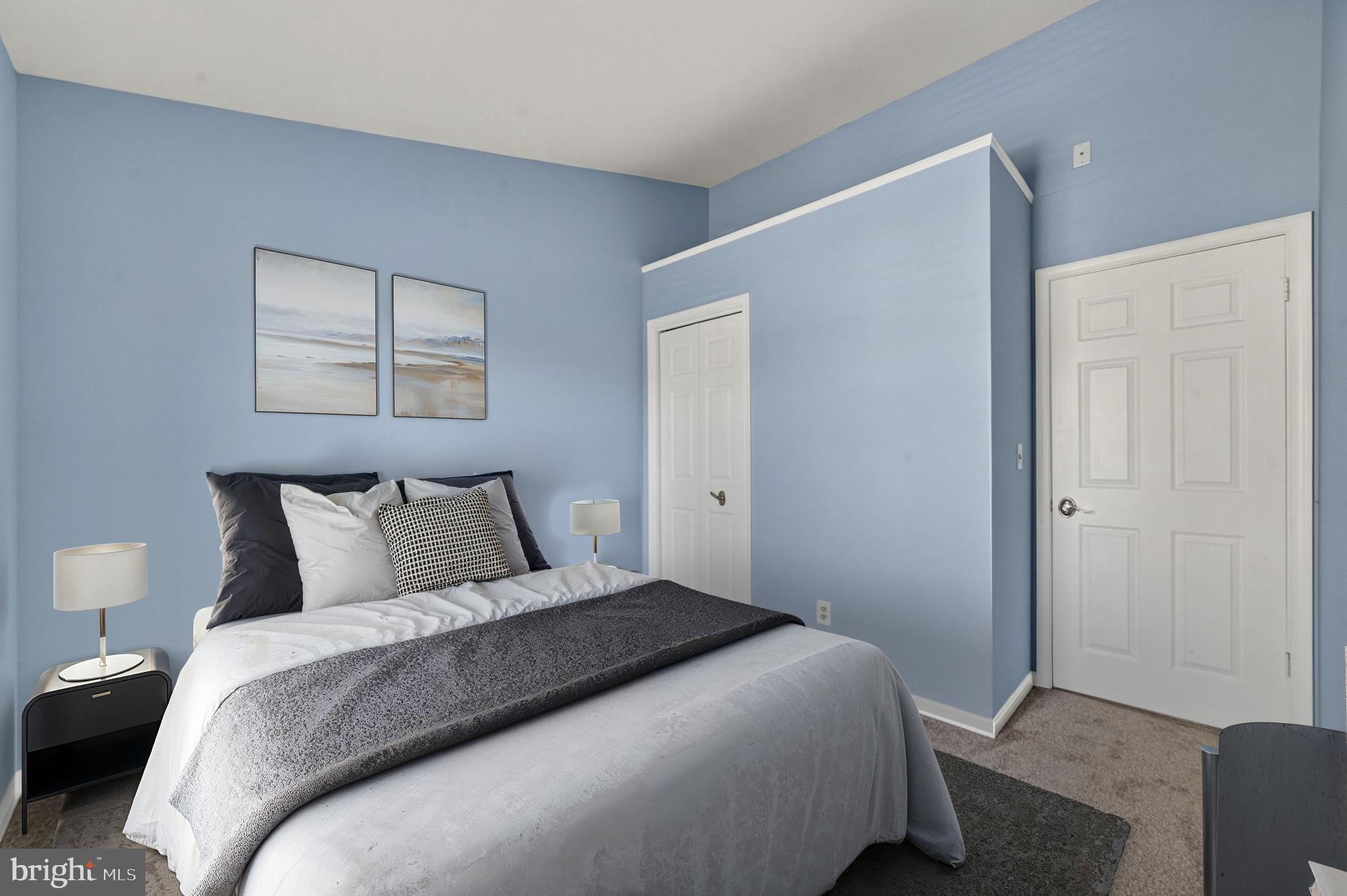 POTOMAC GROVE - Residential